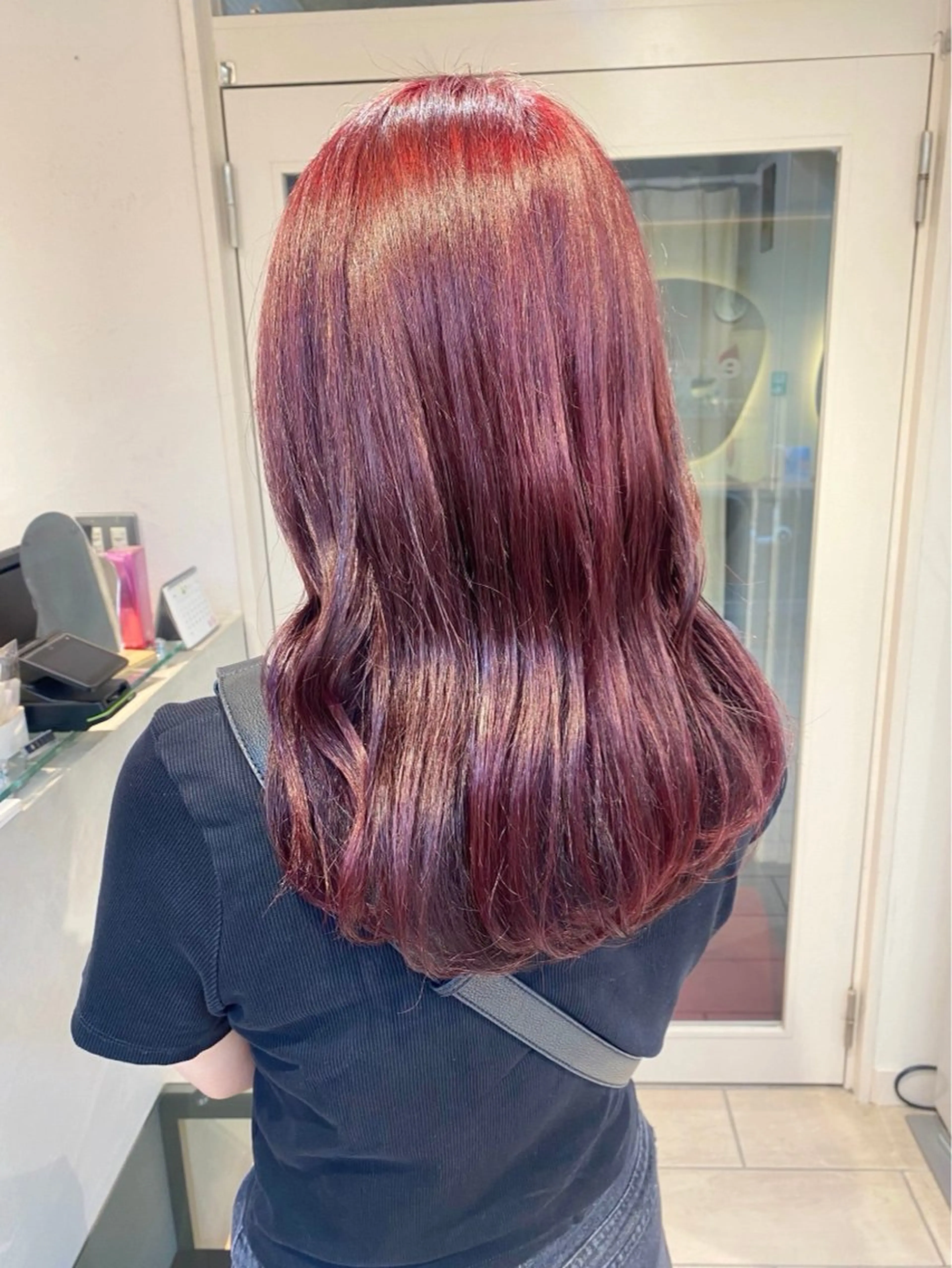 カラー ブリーチ ピンクカラー レッドカラー 🌞塙 湧貴🌞のヘアスタイル