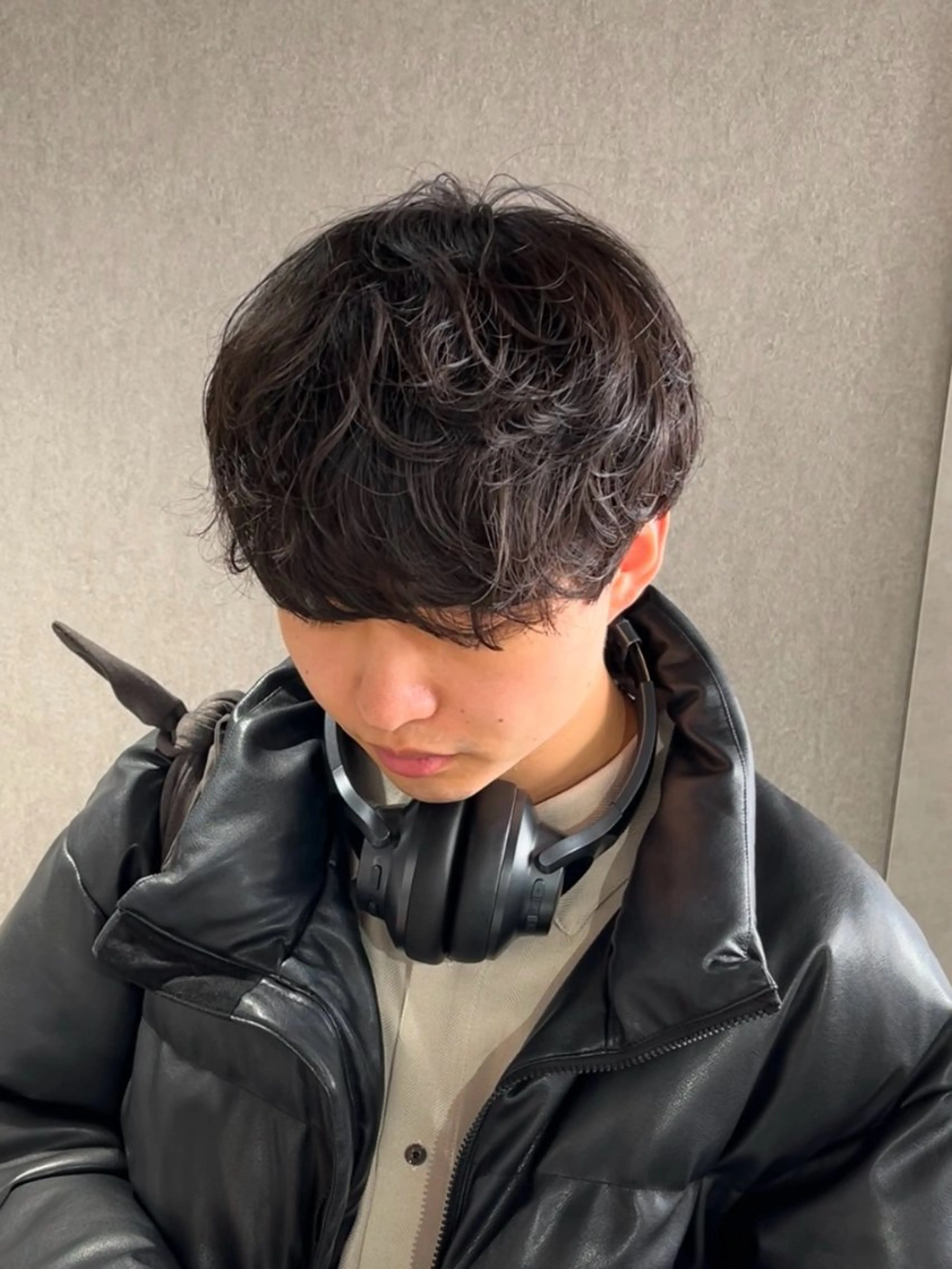 ショート カラー パーマ メンズ カット パーマ 【シャドウパーマ センターパート】義心のヘアスタイル