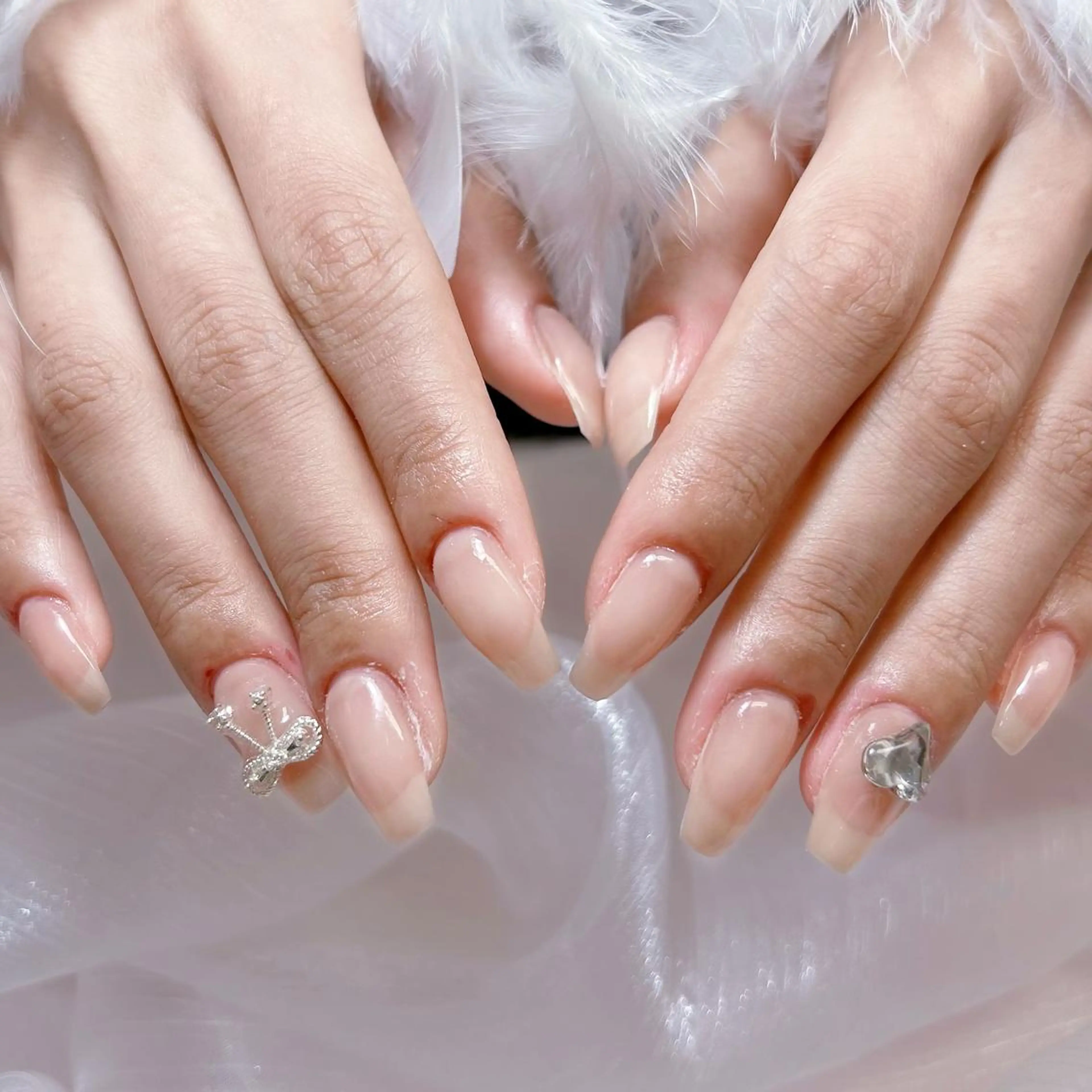 ネイル アートネイル オーロラネイル ガーリー キラキラネイル 韓国ネイル ハンドネイル ハンドケア DIAMOND NailStudioのネイルデザイン