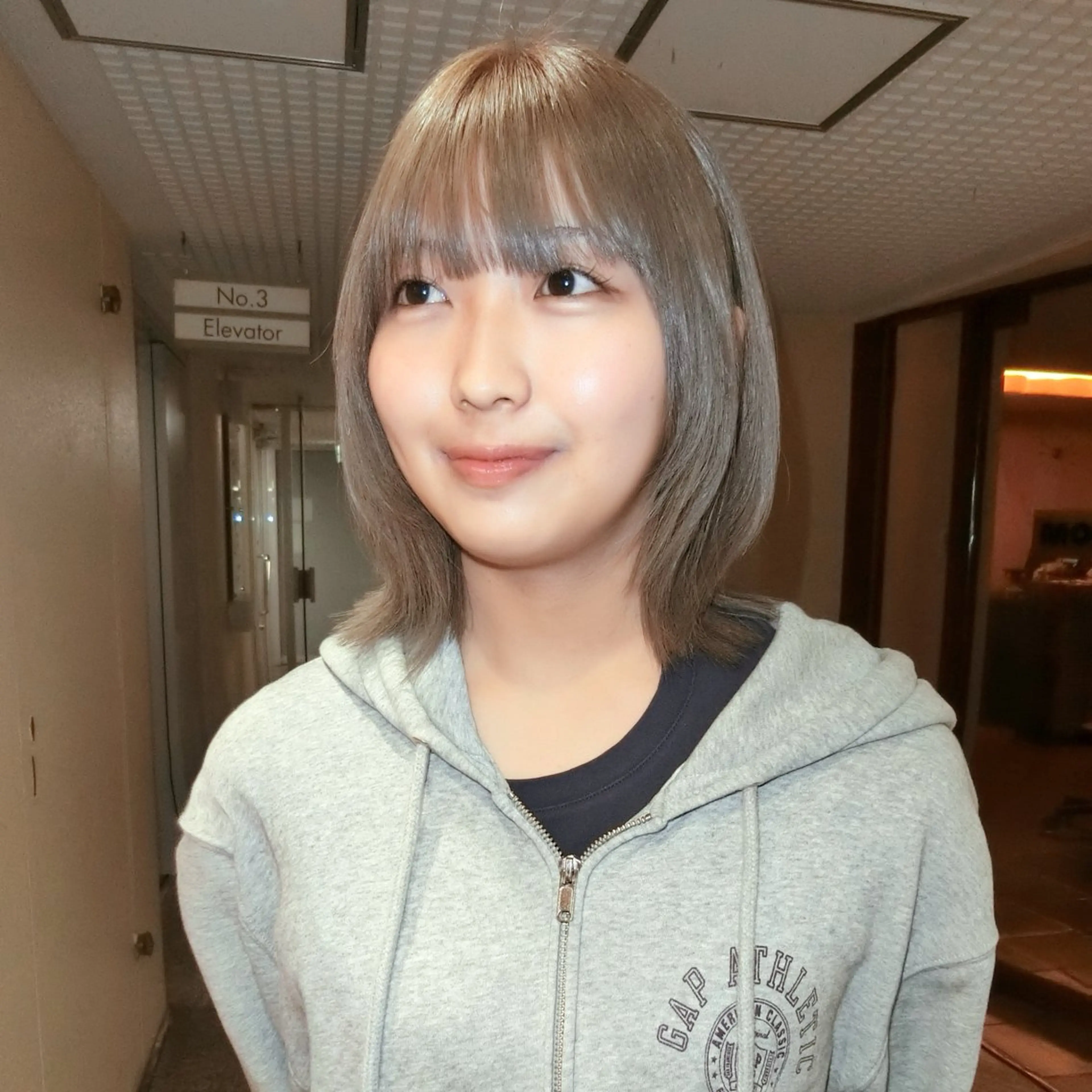 ショート カラー 嬉野 暖のヘアスタイル