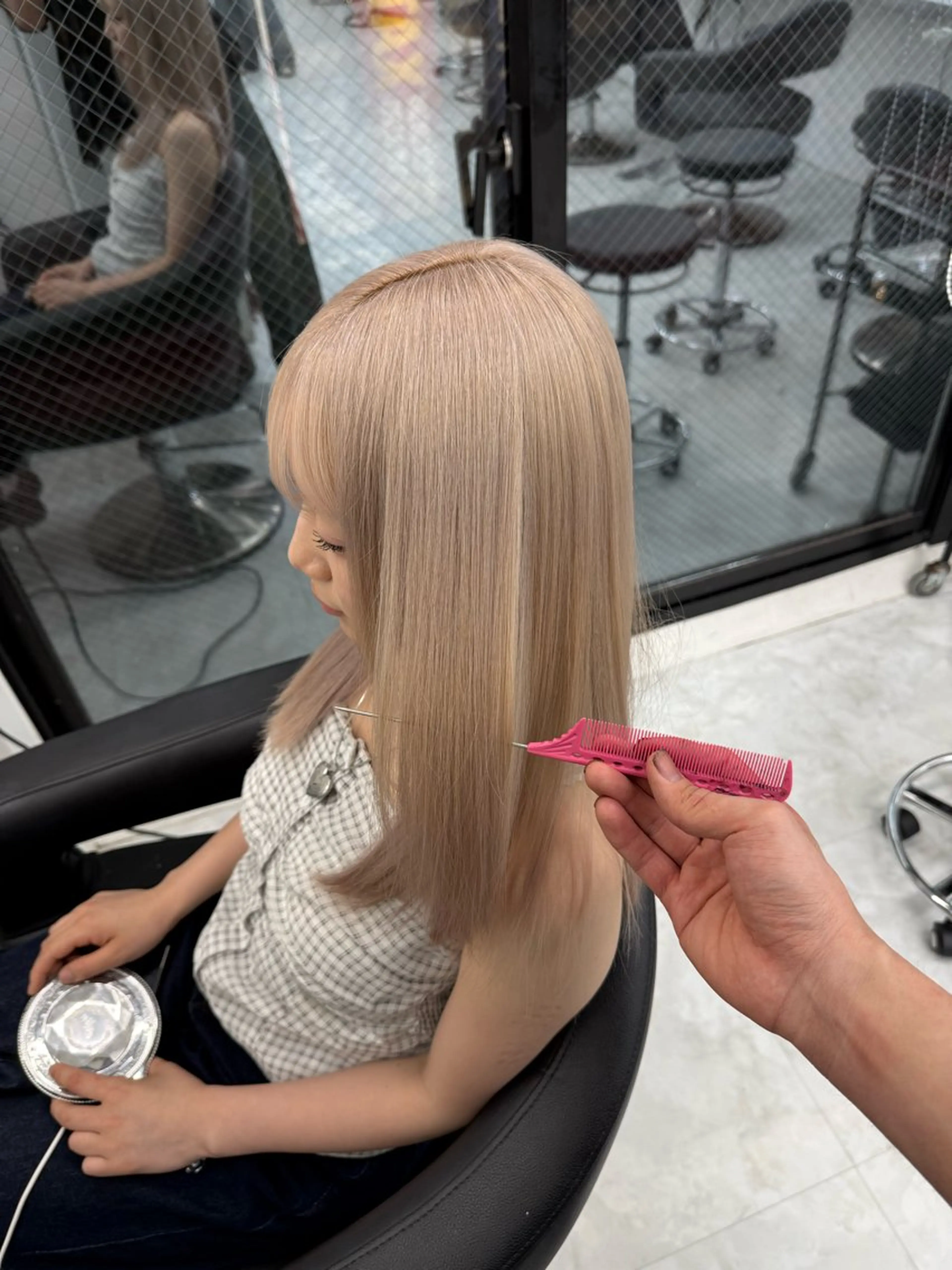 カラー カット ヘアカラー 透ける透明感カラー 🤍anju🎀のヘアスタイル