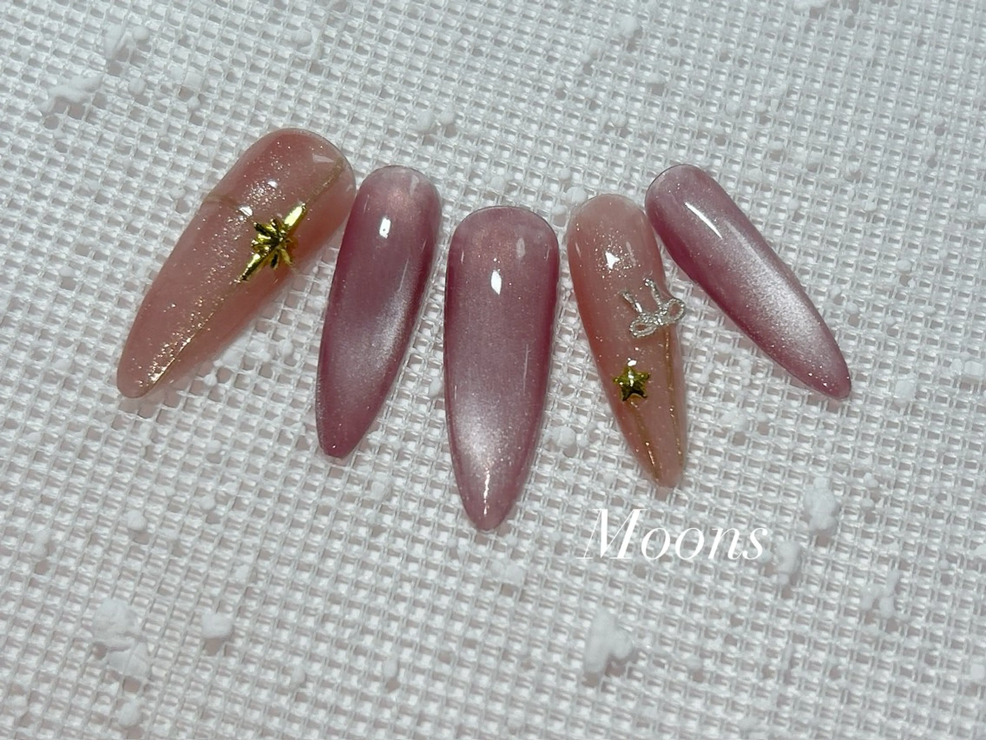 ネイル ハンドネイル Moon's🌙💅 Shioriのネイルデザイン