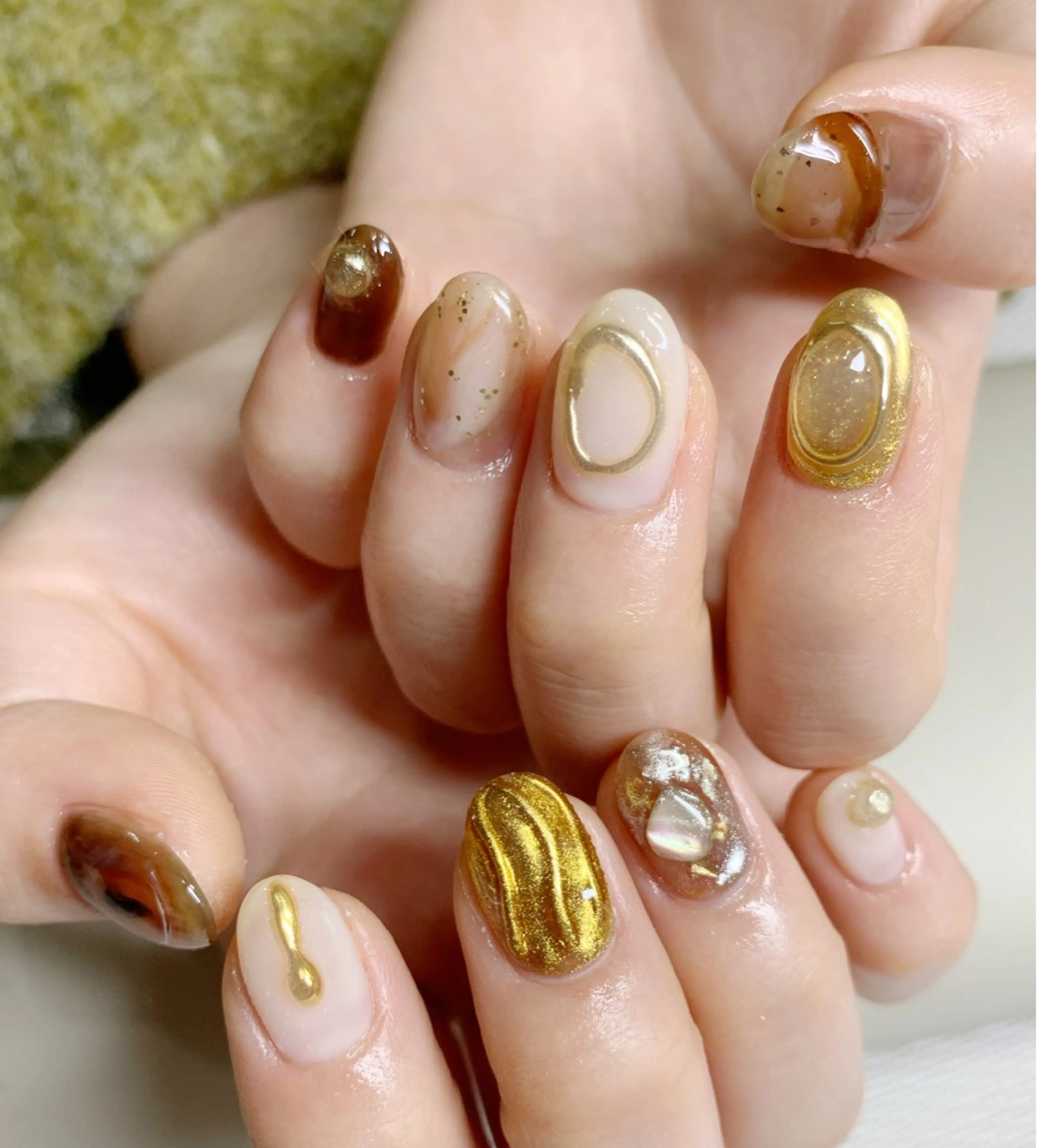 ネイル ミラーネイル ニュアンスネイル 冬ネイル ハンドネイル mira-cle大濱美容アカデミー所属・AI NAのネイルデザイン