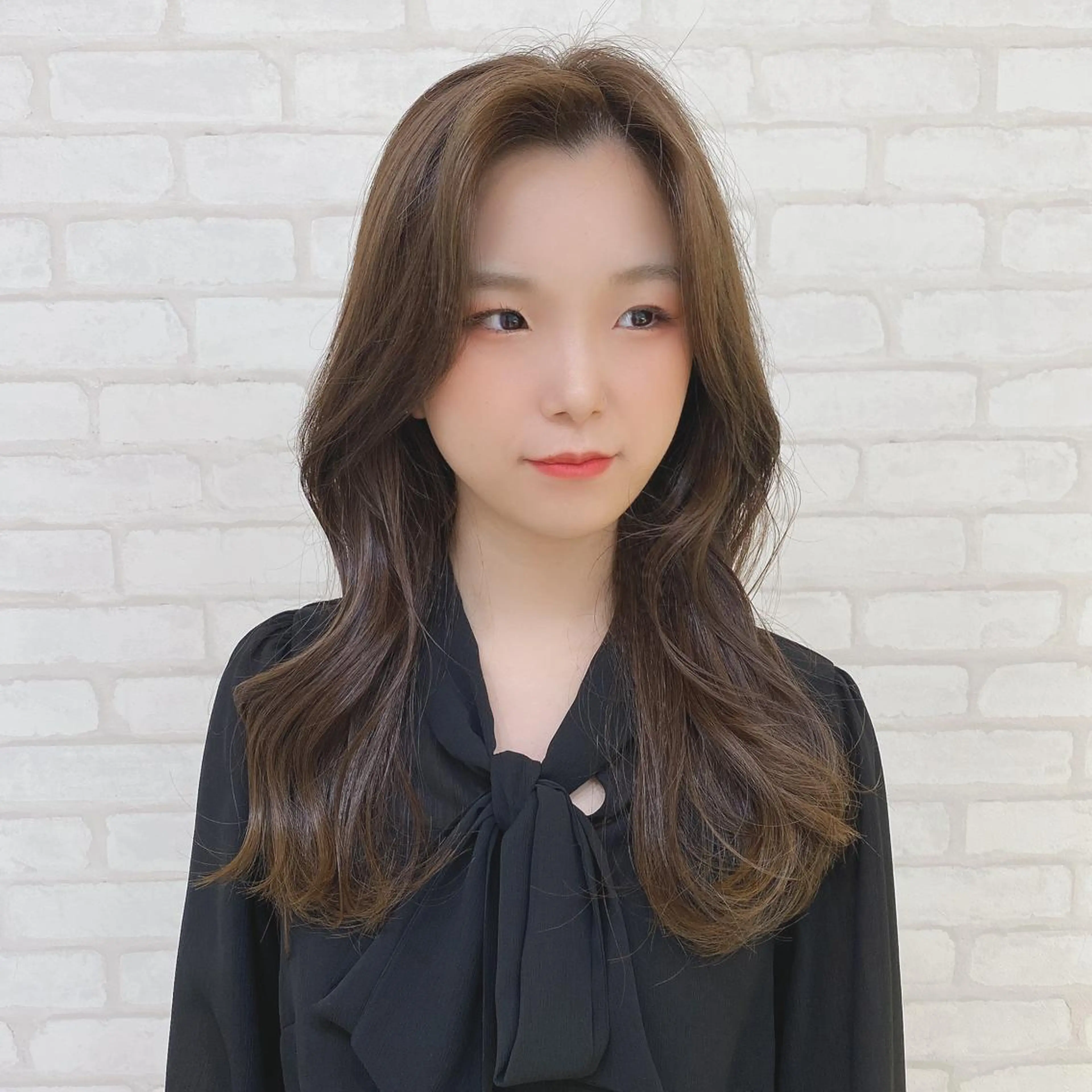 セミロング カラー abilita AZUSAのヘアスタイル