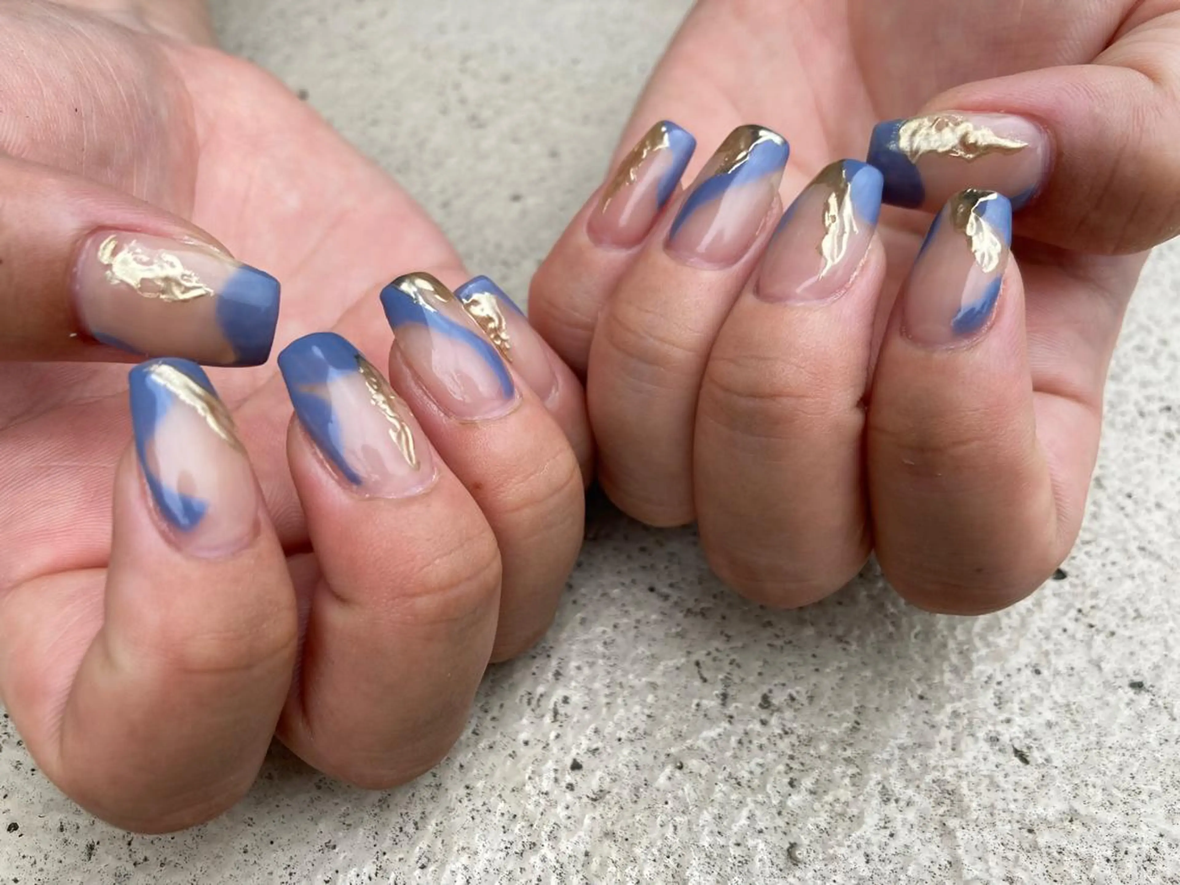 ミディアム ネイル ハンドネイル フットネイル ✴︎ Delightのネイルデザイン