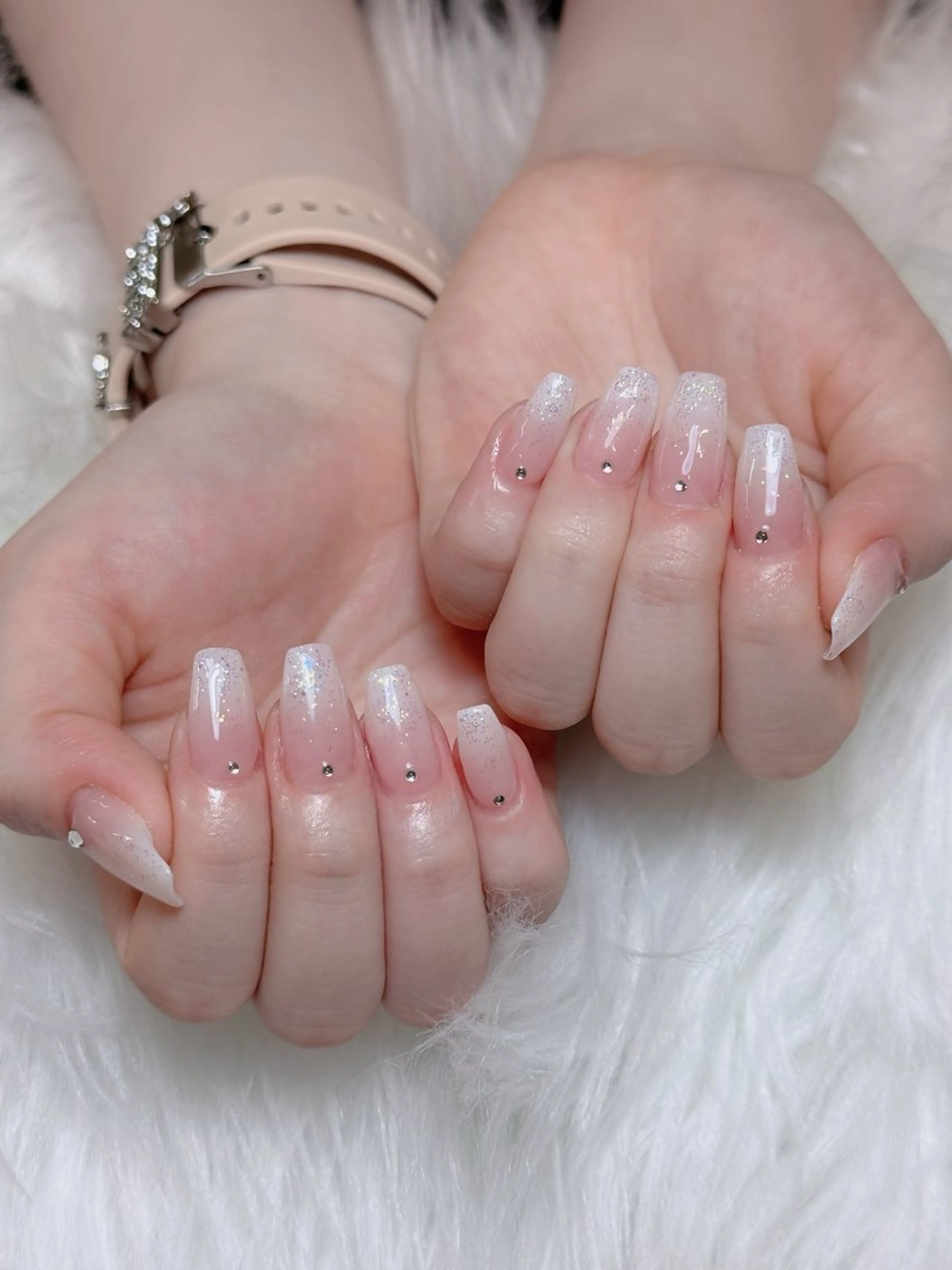 ネイル オーロラネイル チークネイル フットネイル フレンチネイル 韓国ネイル ハンドネイル Lumi Nail 新大久保3‘のネイルデザイン