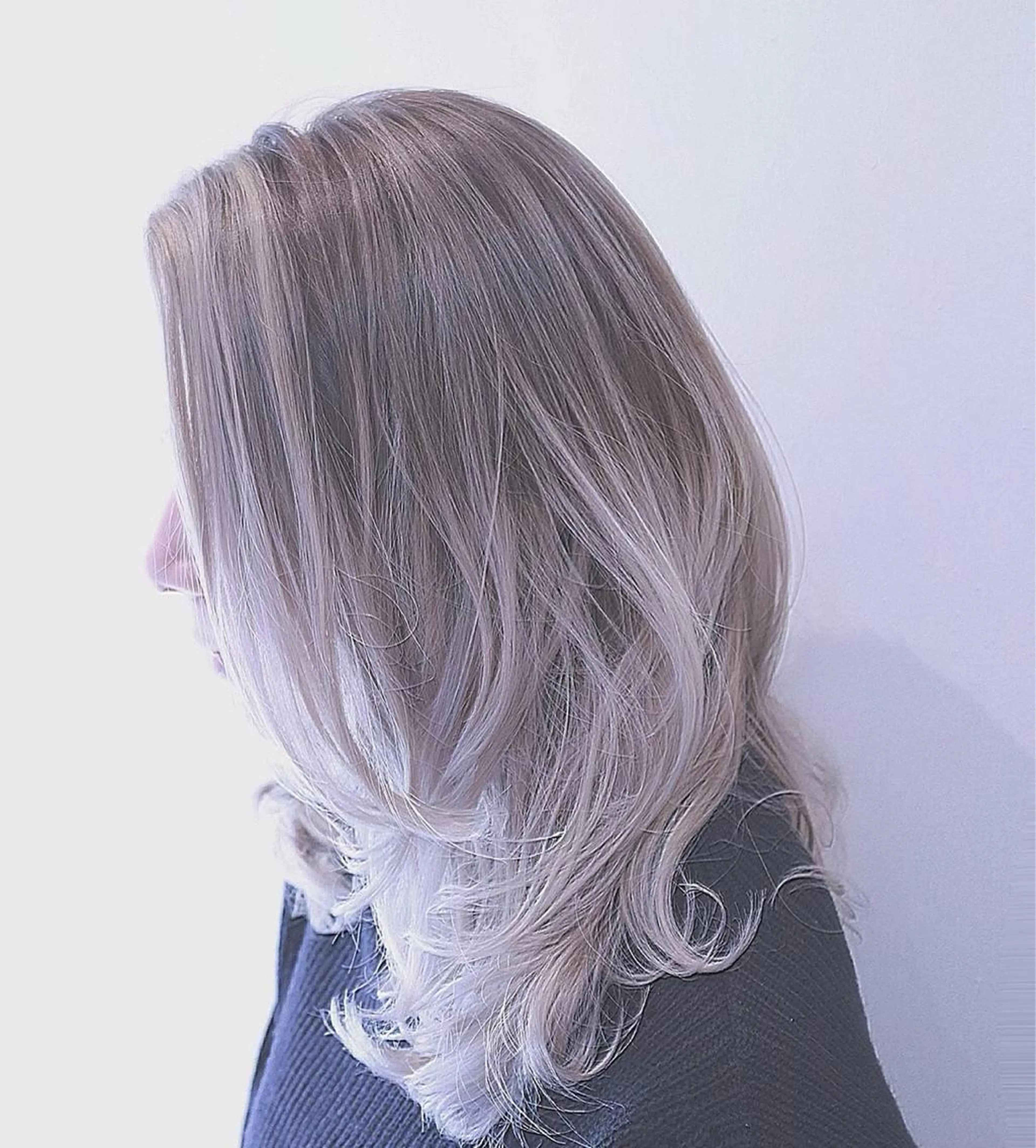 ロング カラー おおたけ あゆみのヘアスタイル