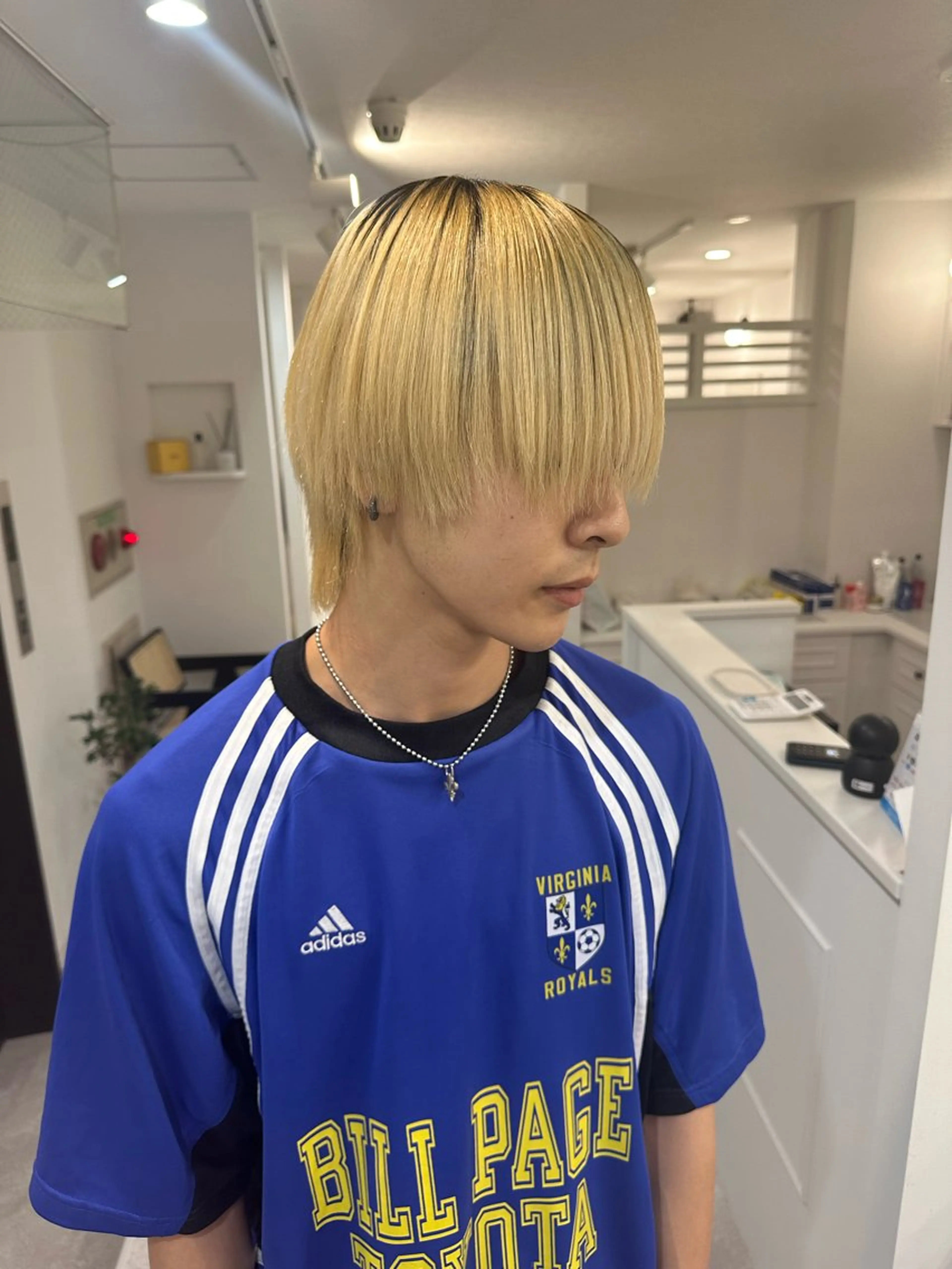 ショート カラー パーマ ヘアアレンジ メンズ メンズブリーチ ブリーチ 縮毛矯正 カット 縮毛矯正 SALOWIN京都河原町Suite店所属・外国人風レイヤー/ ハイトーンSHUのヘアスタイル