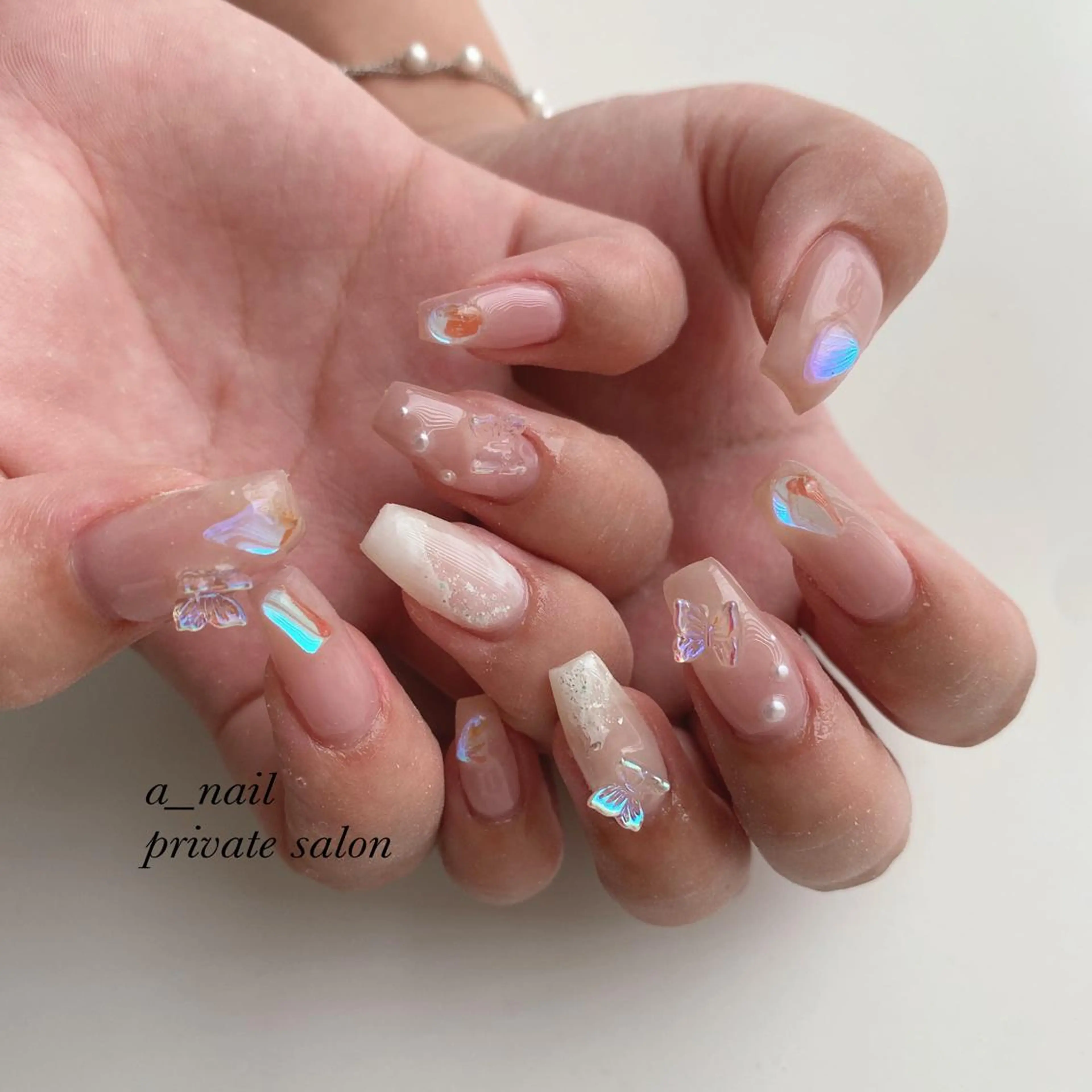 ネイル アニマル柄 フレンチネイル ジェルネイル 氷ネイル・うるうるネイル レース 菅 恵奈のネイルデザイン