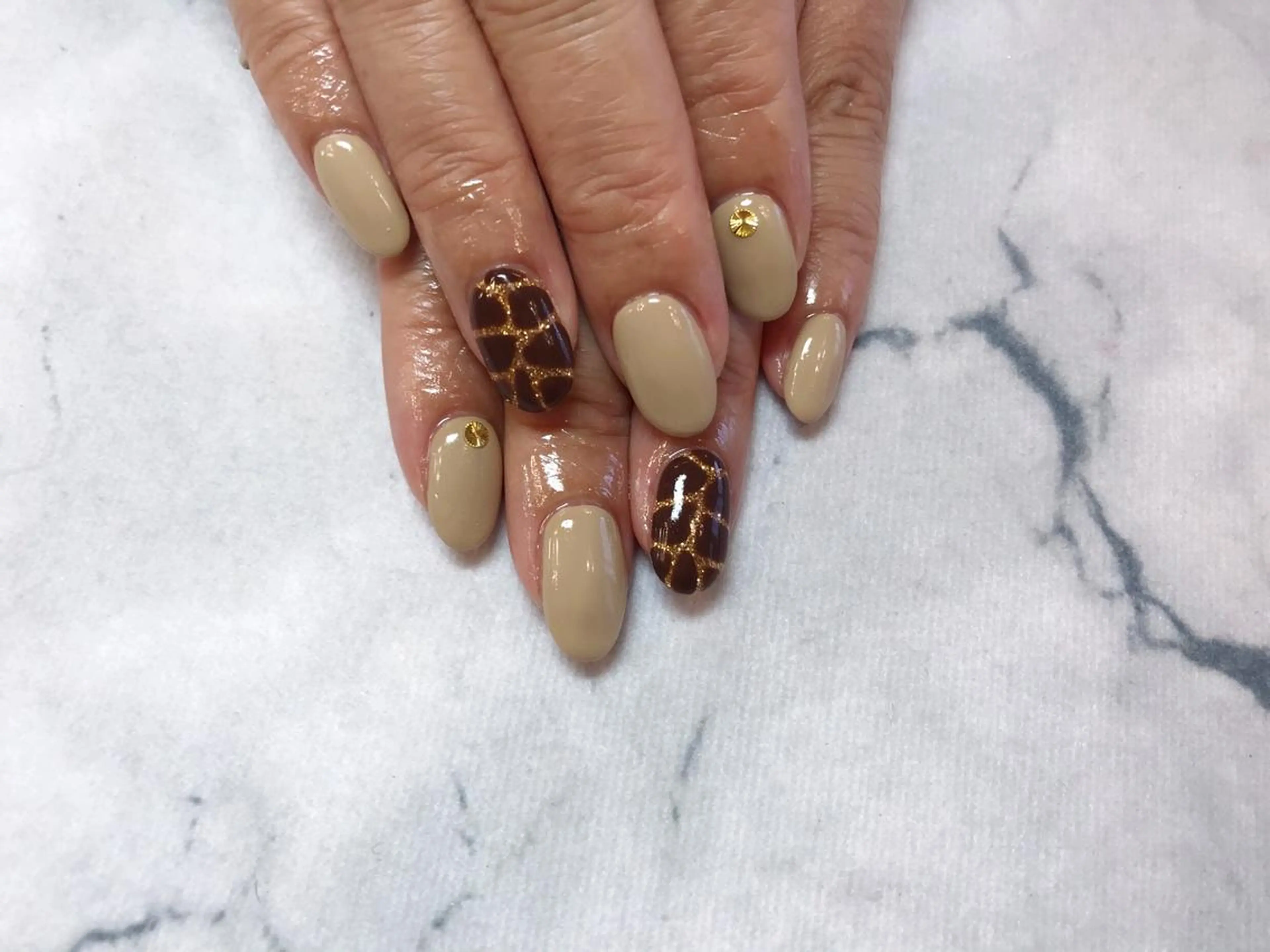 ネイル ネイルリボン 伊藤のネイルデザイン