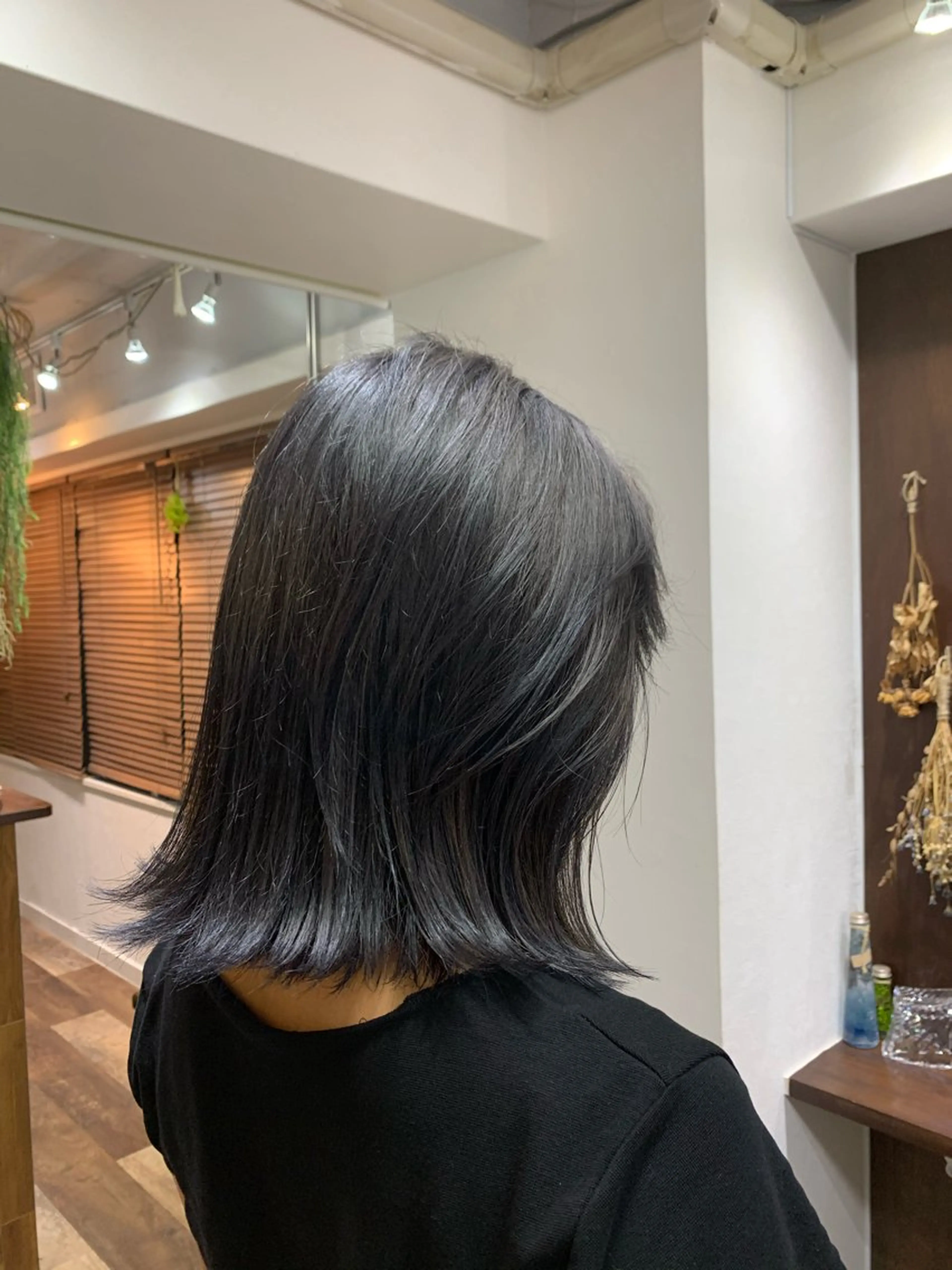 ミディアム Luan所属・Luan＊ 桐原のヘアスタイル