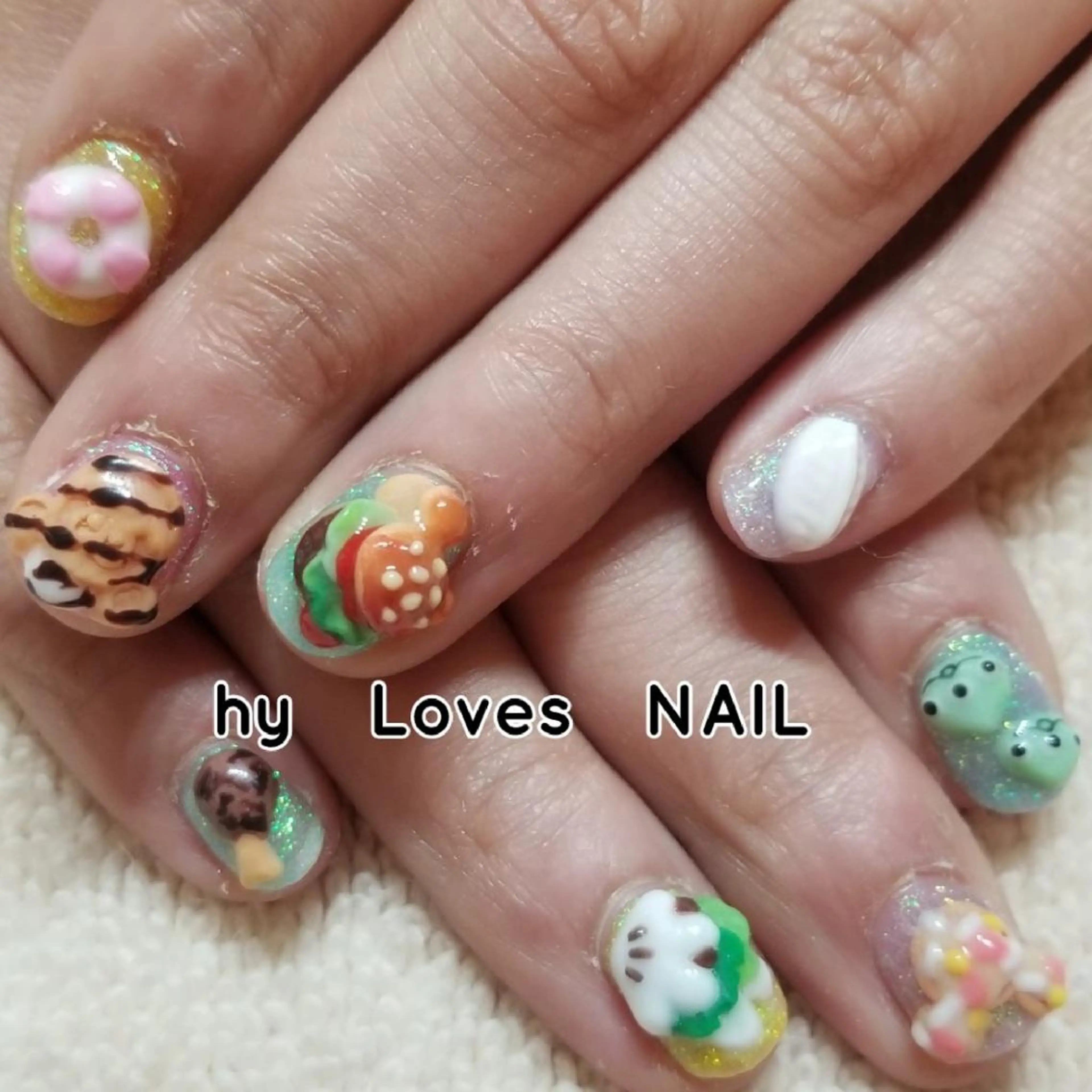 ネイル ラメ(グリッター) パステルネイル シンプルネイル ハンドネイル よしだ ひろきのネイルデザイン