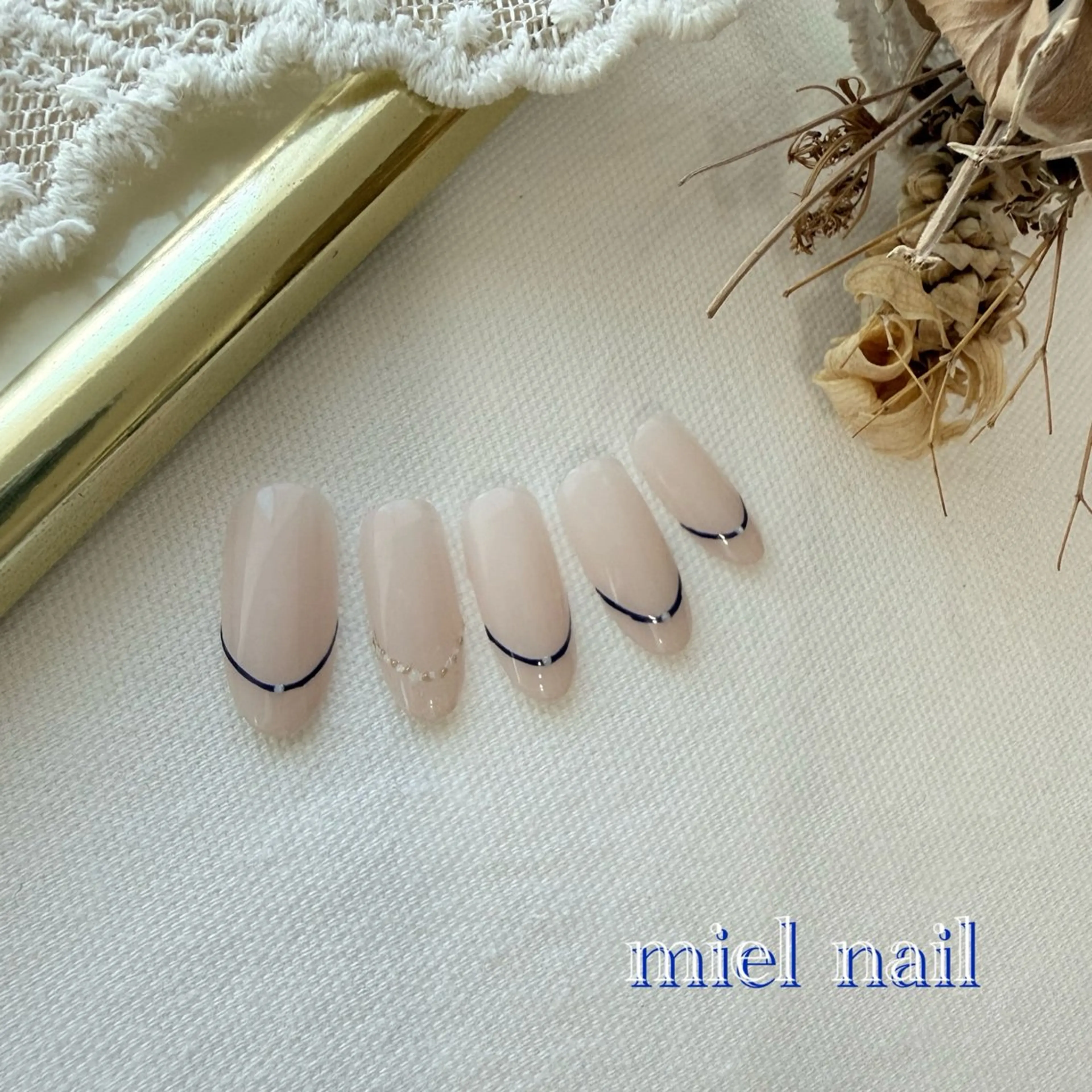 ネイル フレンチネイル 春ネイル ハンドネイル miel nailのネイルデザイン