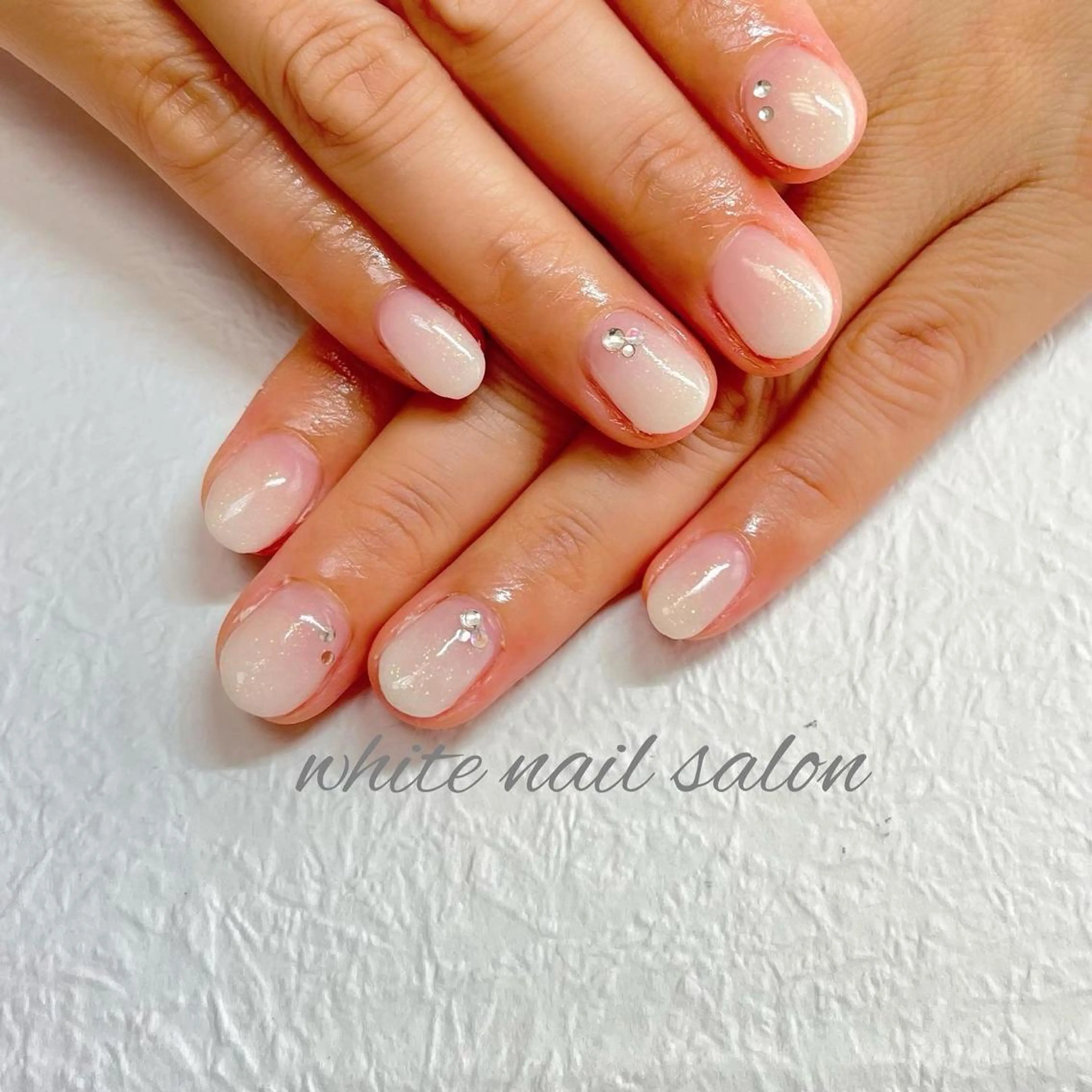ネイル フットネイル ジェルネイル ハードジェル ラメ(グリッター) 持ち込み ハンドネイル white nail salonのネイルデザイン