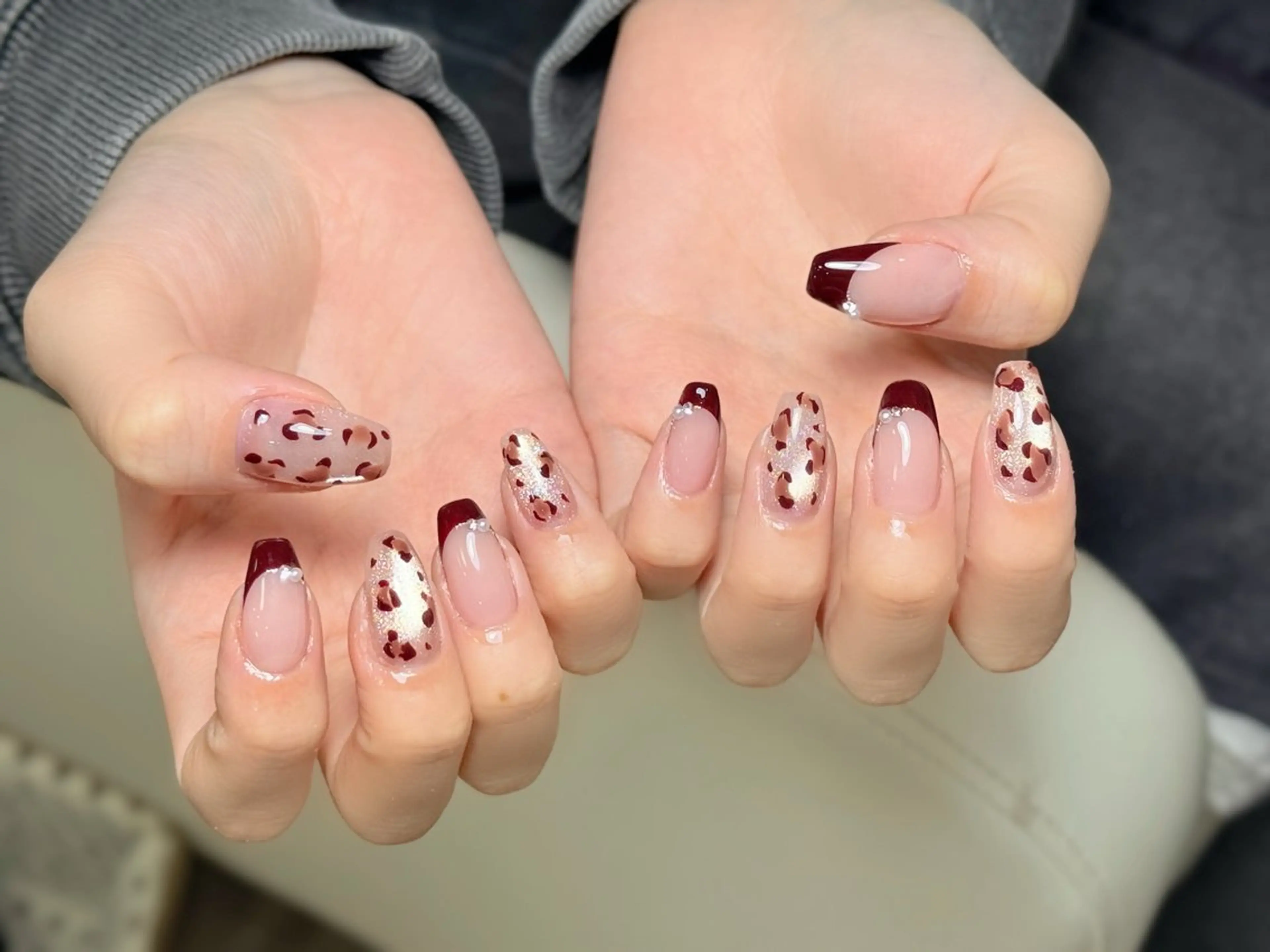 ネイル アートネイル オーロラネイル チークネイル フレンチネイル ガラスフレンチ ハンドネイル 🎀🎀YooLi Nail Salonのネイルデザイン