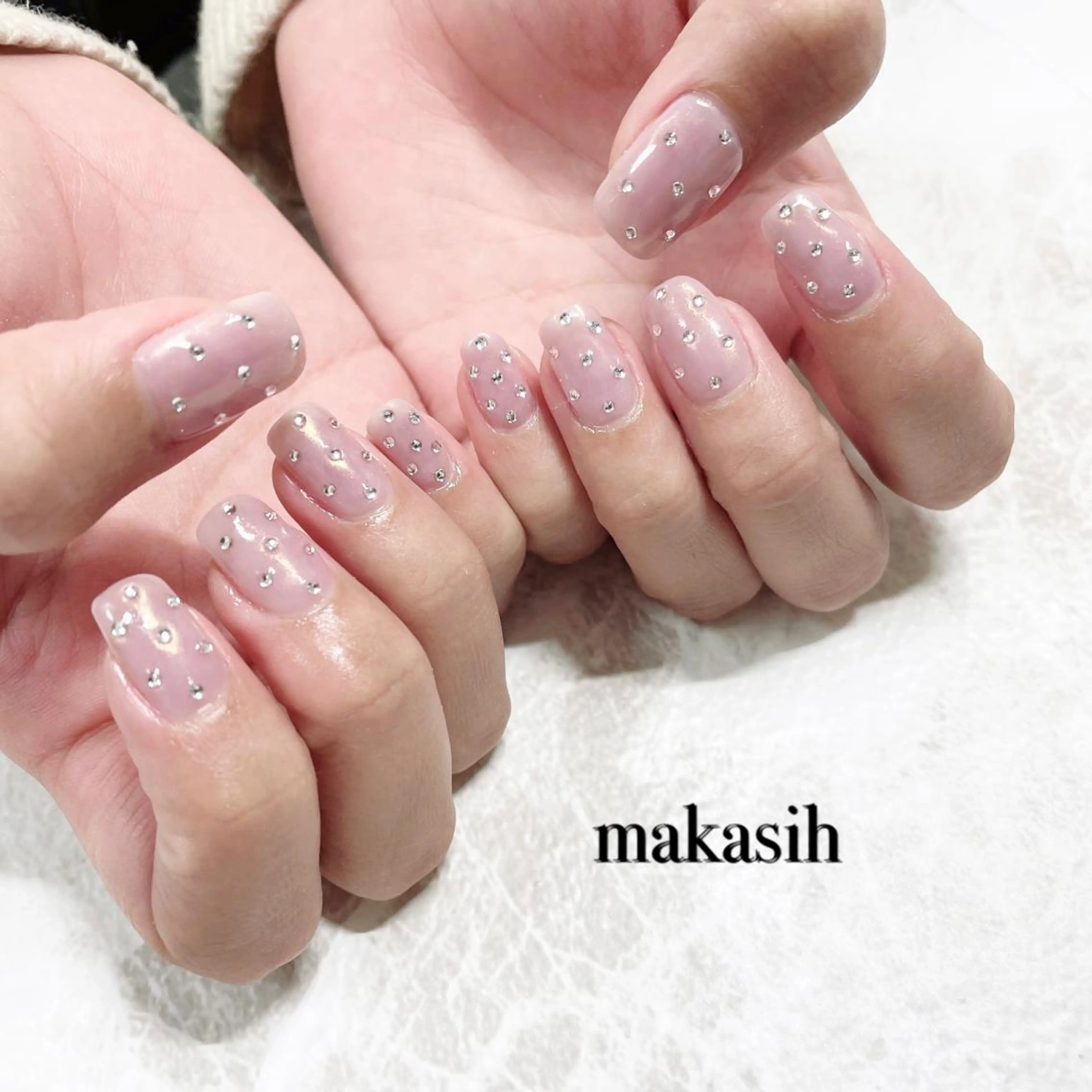 ネイル オーロラネイル キラキラネイル 濱田 美菜子のエステ・リラクイメージ