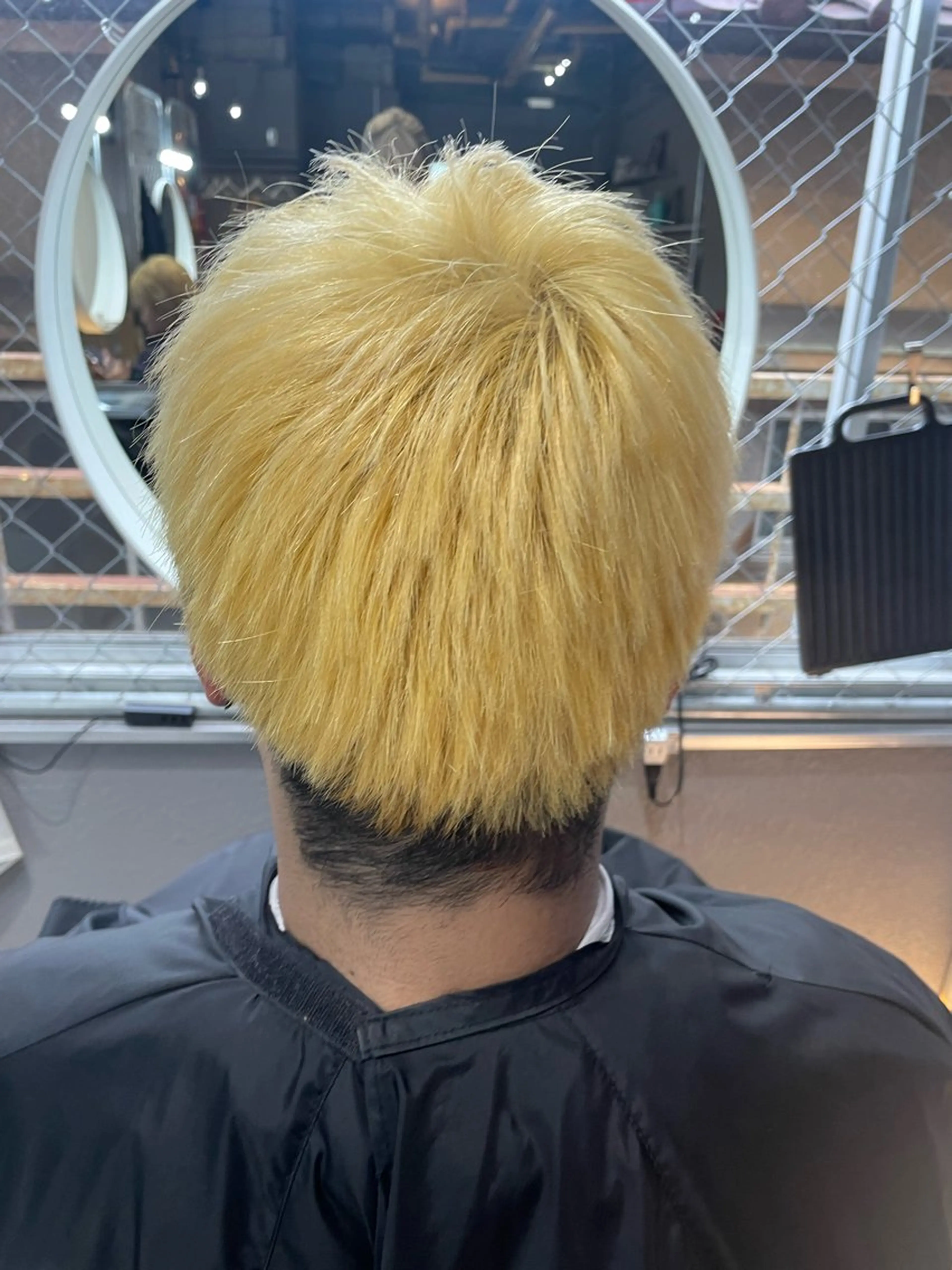 カラー CoCooN nanamiのヘアスタイル