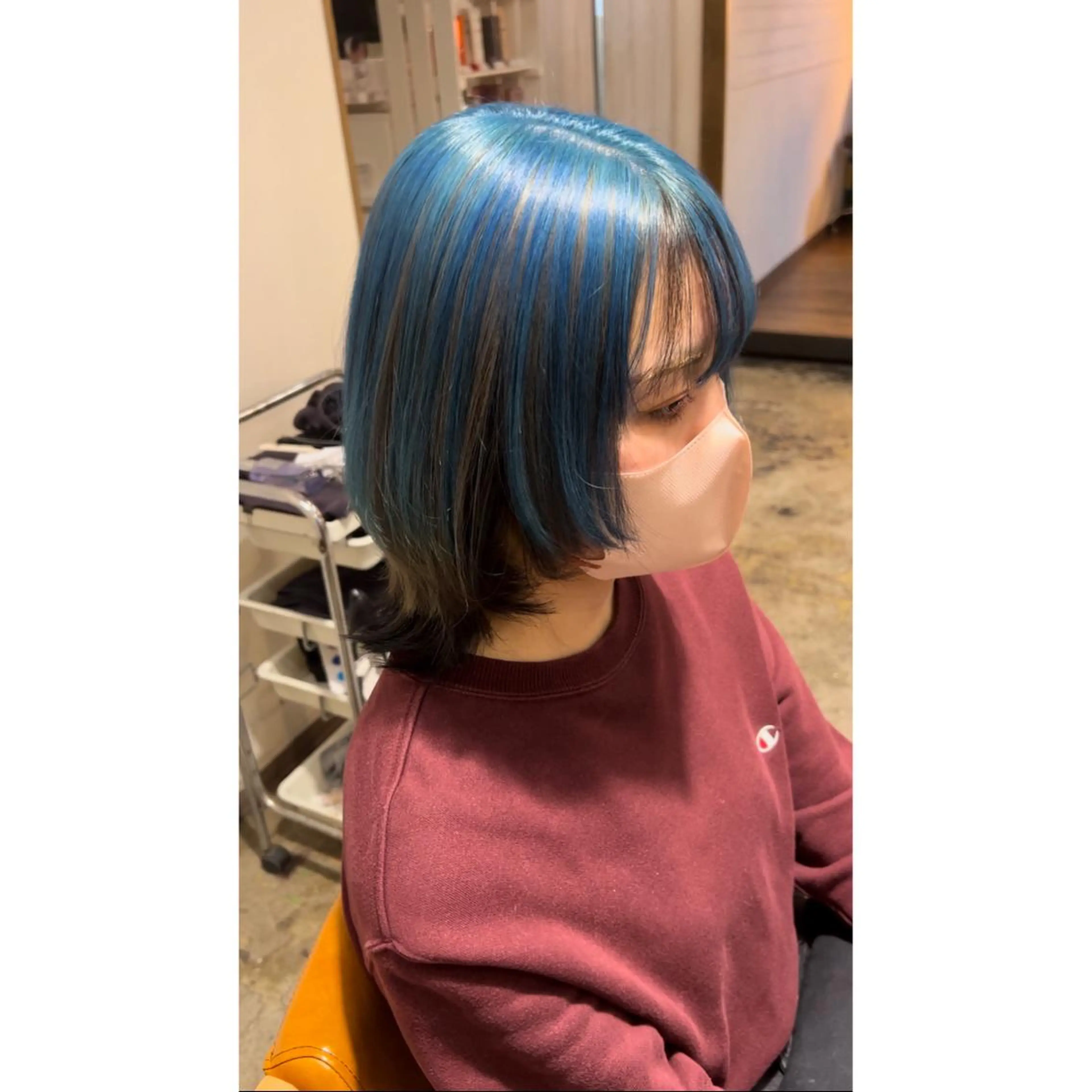 ミディアム カラー メンズ メンズブリーチ メンズウルフカット ブリーチ ブルーカラー ウルフカット ヘアカラー 札幌韓国メンズ 🇰🇷YUITOのヘアスタイル