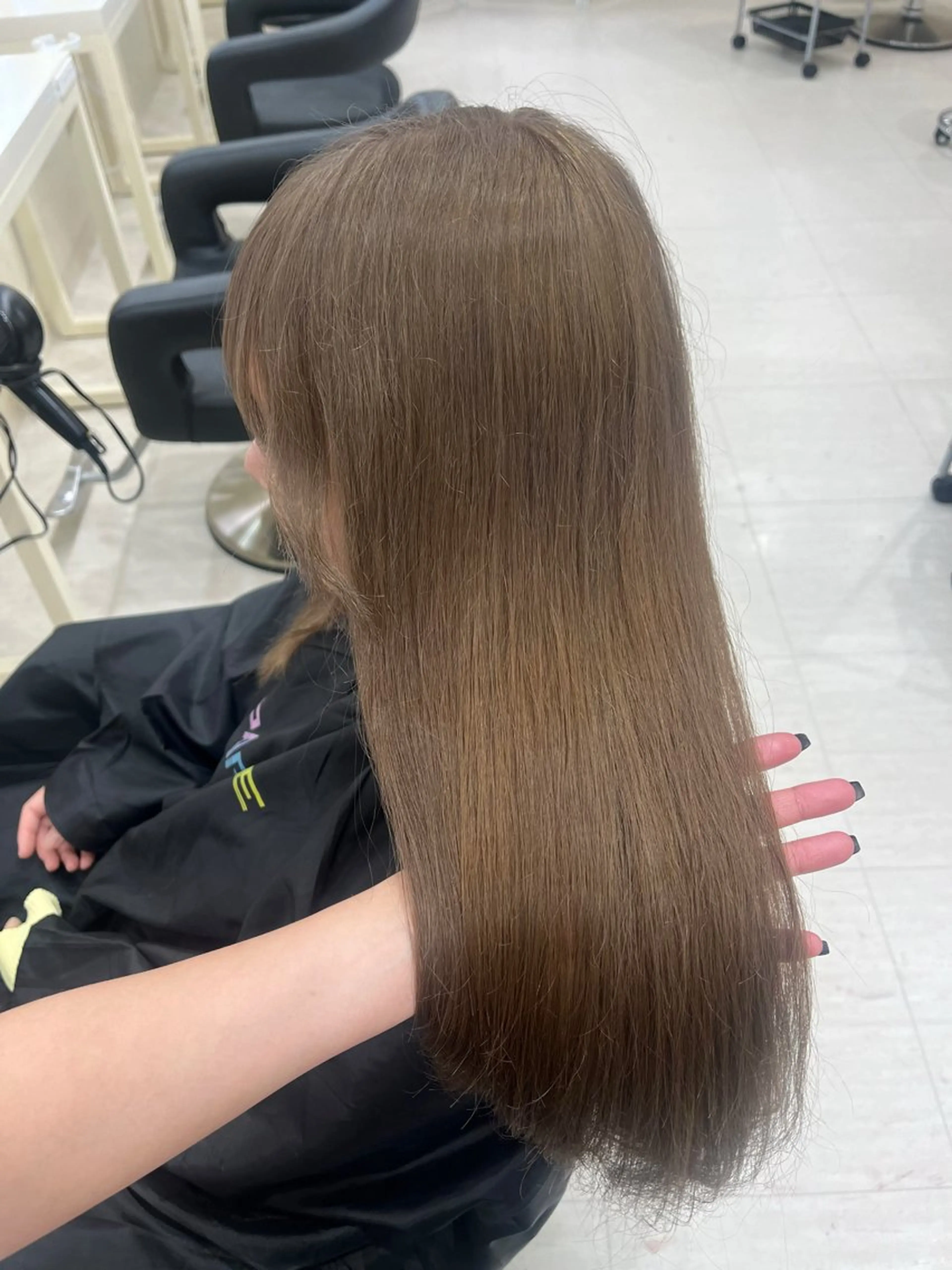 ロング カラー ヘアカラー トリートメント 大人上品ベージュ 🎀HARUNAのヘアスタイル