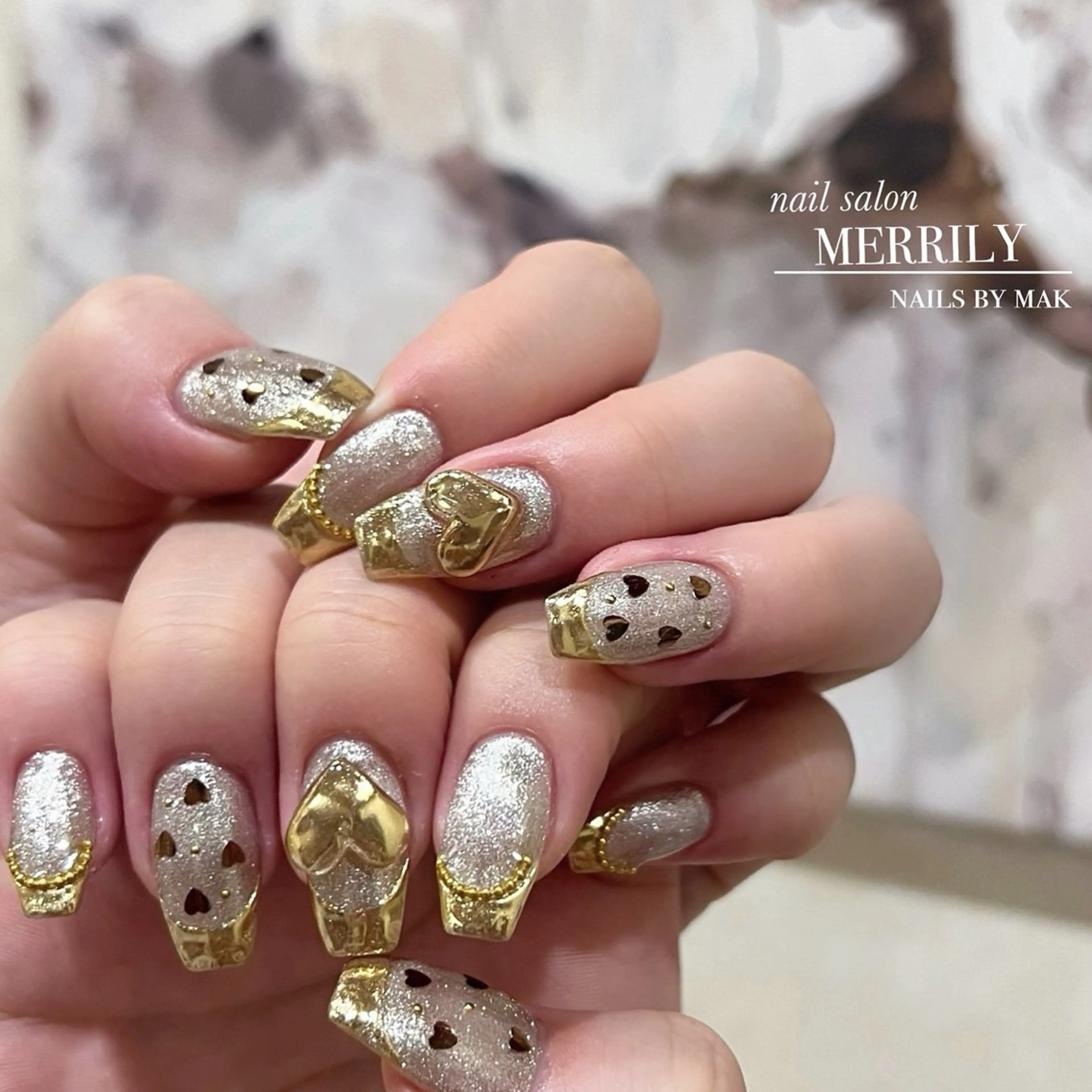 ネイル キラキラネイル ハンドネイル salon de Chéli所属・salon de Cheliのネイルデザイン