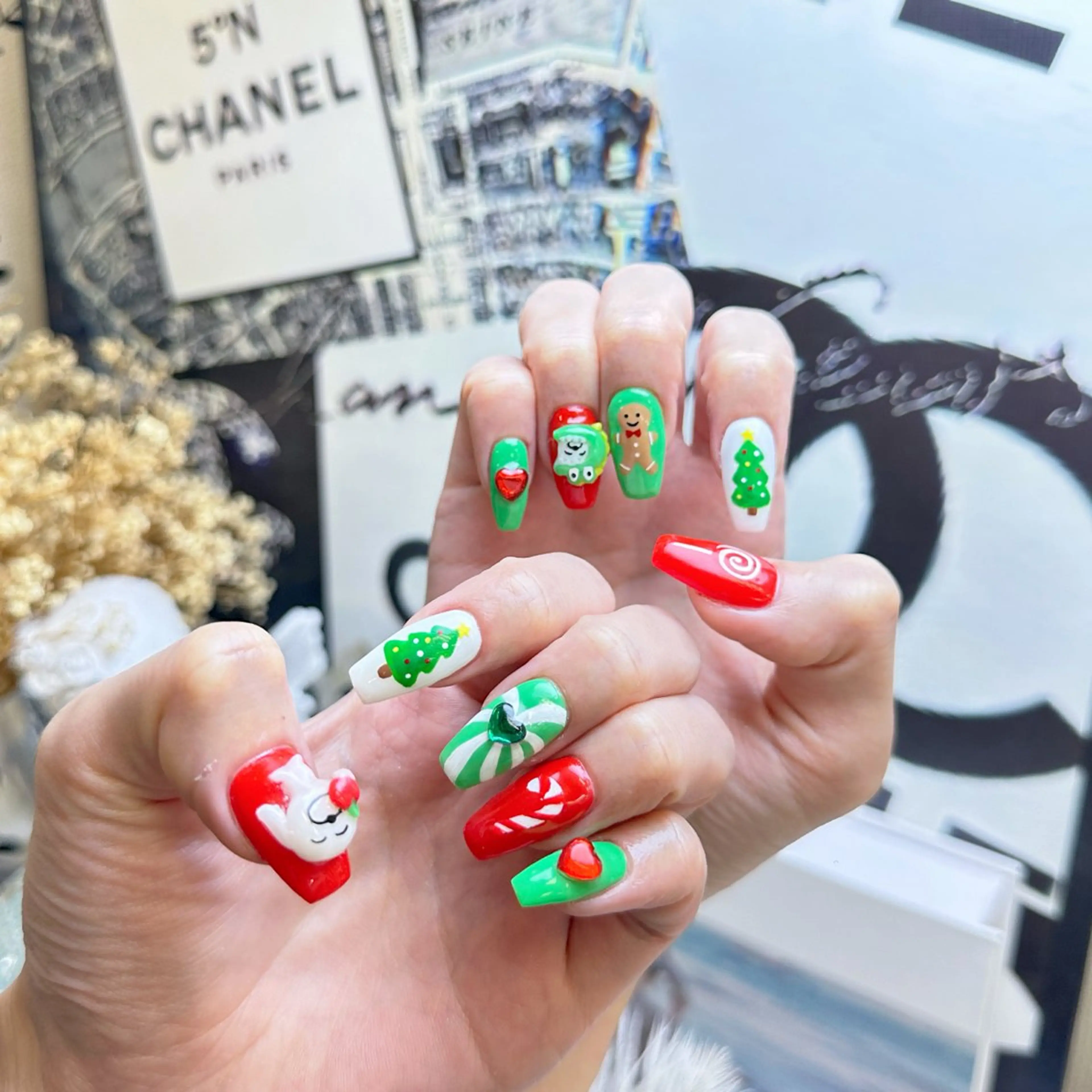 ネイル クリアネイル ハート キラキラネイル 韓国ネイル マグネットネイル ハンドネイル NailPrincess所属・princess スカルプ専門店のネイルデザイン