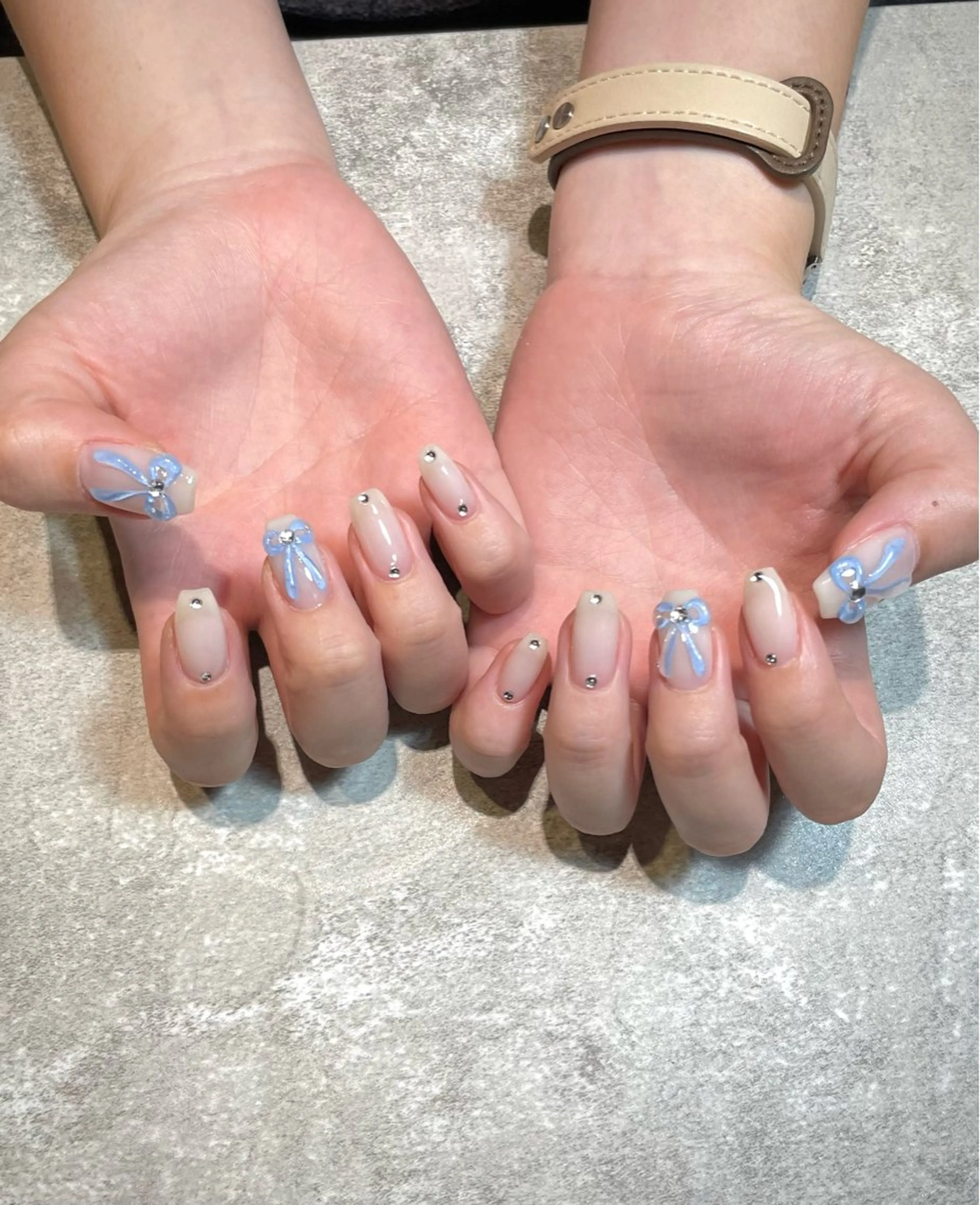 【オフ込み】2時間のデザインコース✨持ち込みデザイン4本💅他ワンカラー　マグネットネイル選択可🙆‍♀️の写真