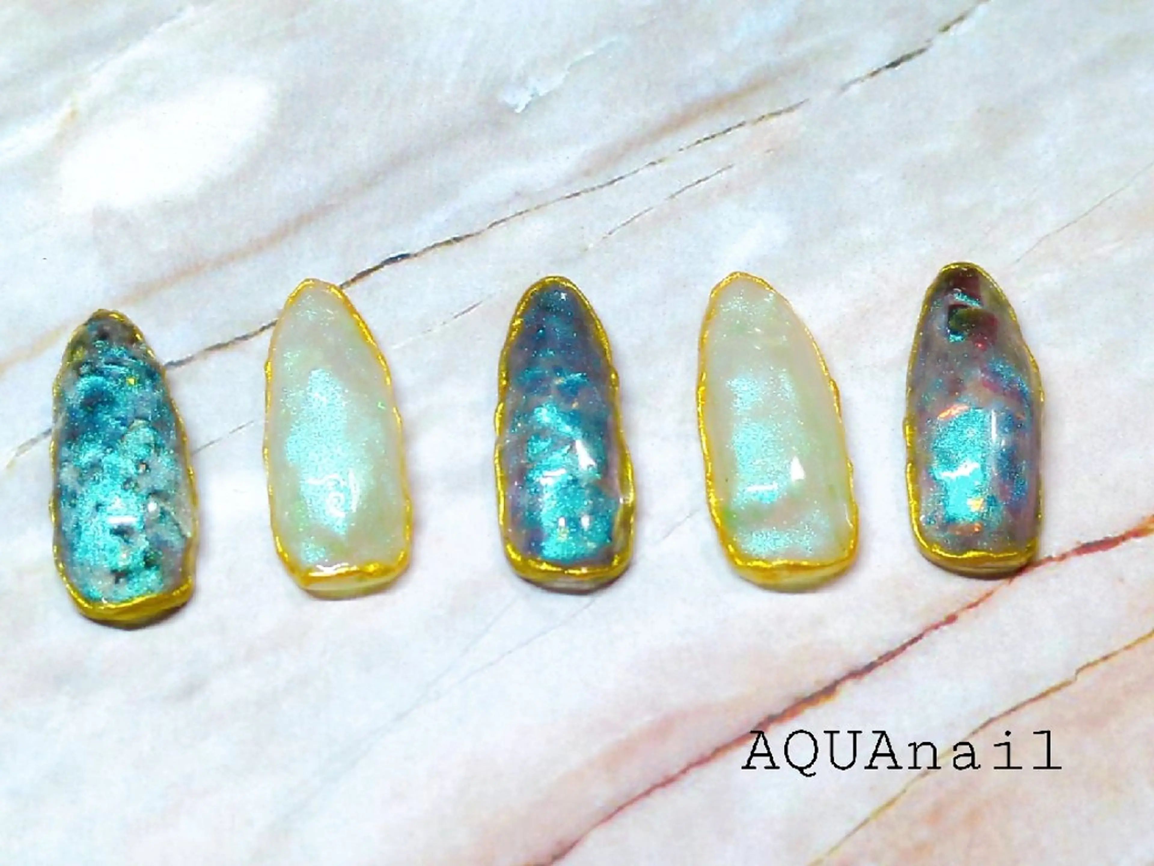 AQUA nailのネイルデザイン