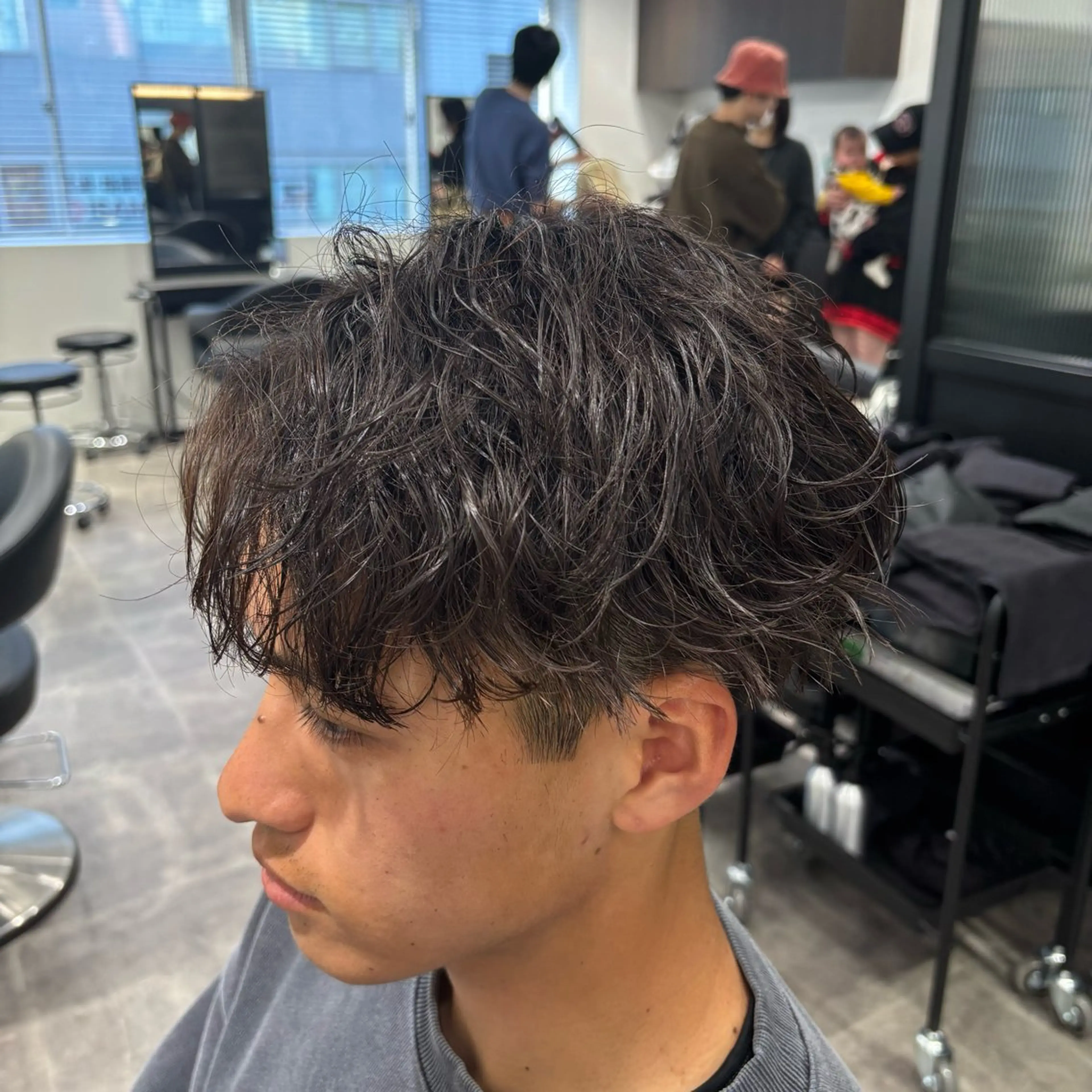 メンズ カット パーマ フェザーパーマ職人 🪽yutoのヘアスタイル