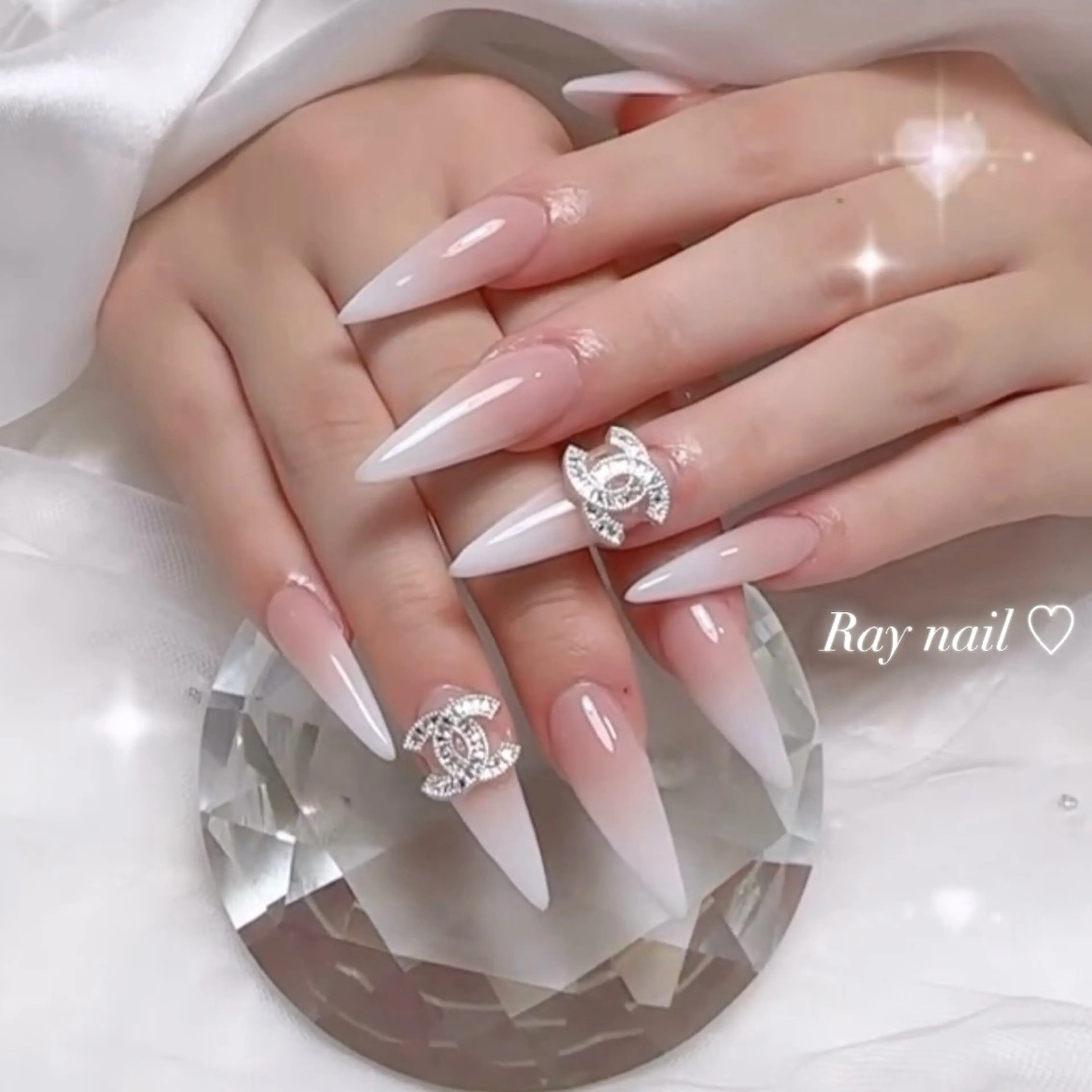 ネイル ハンドネイル 𝐑𝐚𝐲 𝐧𝐚𝐢𝐥所属・𝐑𝐚𝐲 𝐧𝐚𝐢𝐥のネイルデザイン