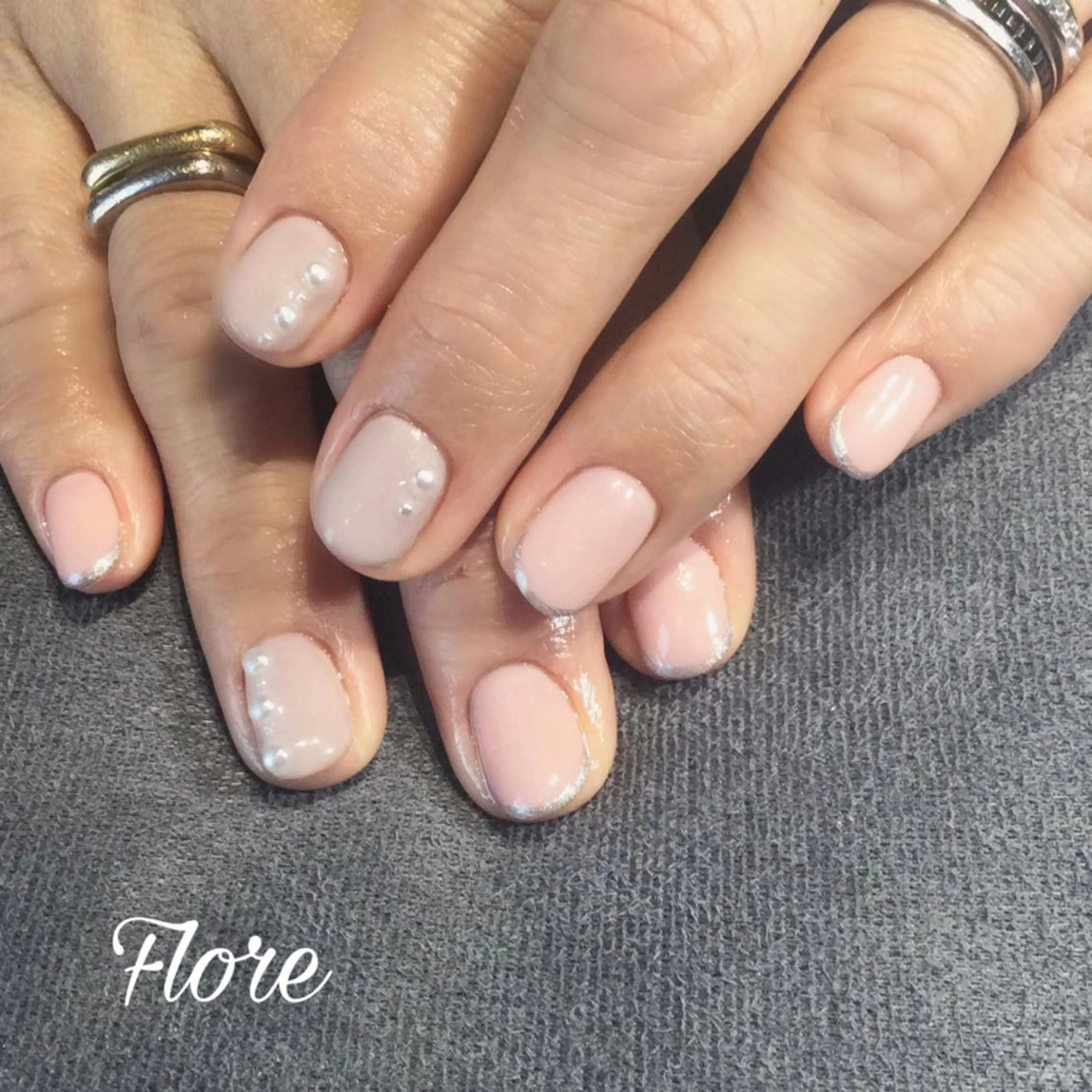 ネイル Flore (フロール)の眉毛・アイブロウイメージ