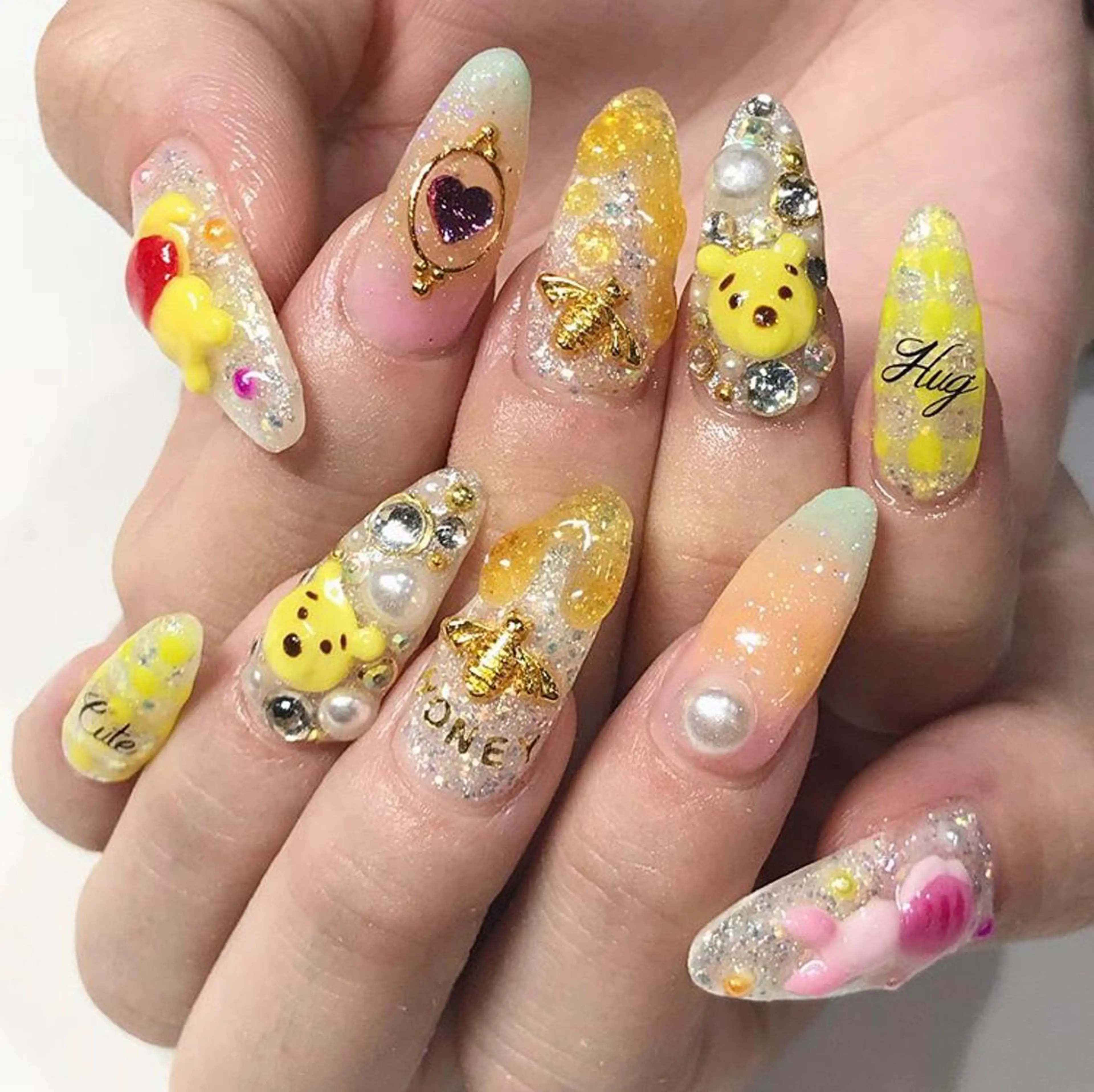 ネイル 渋谷ビュレネイル Kaoruのネイルデザイン