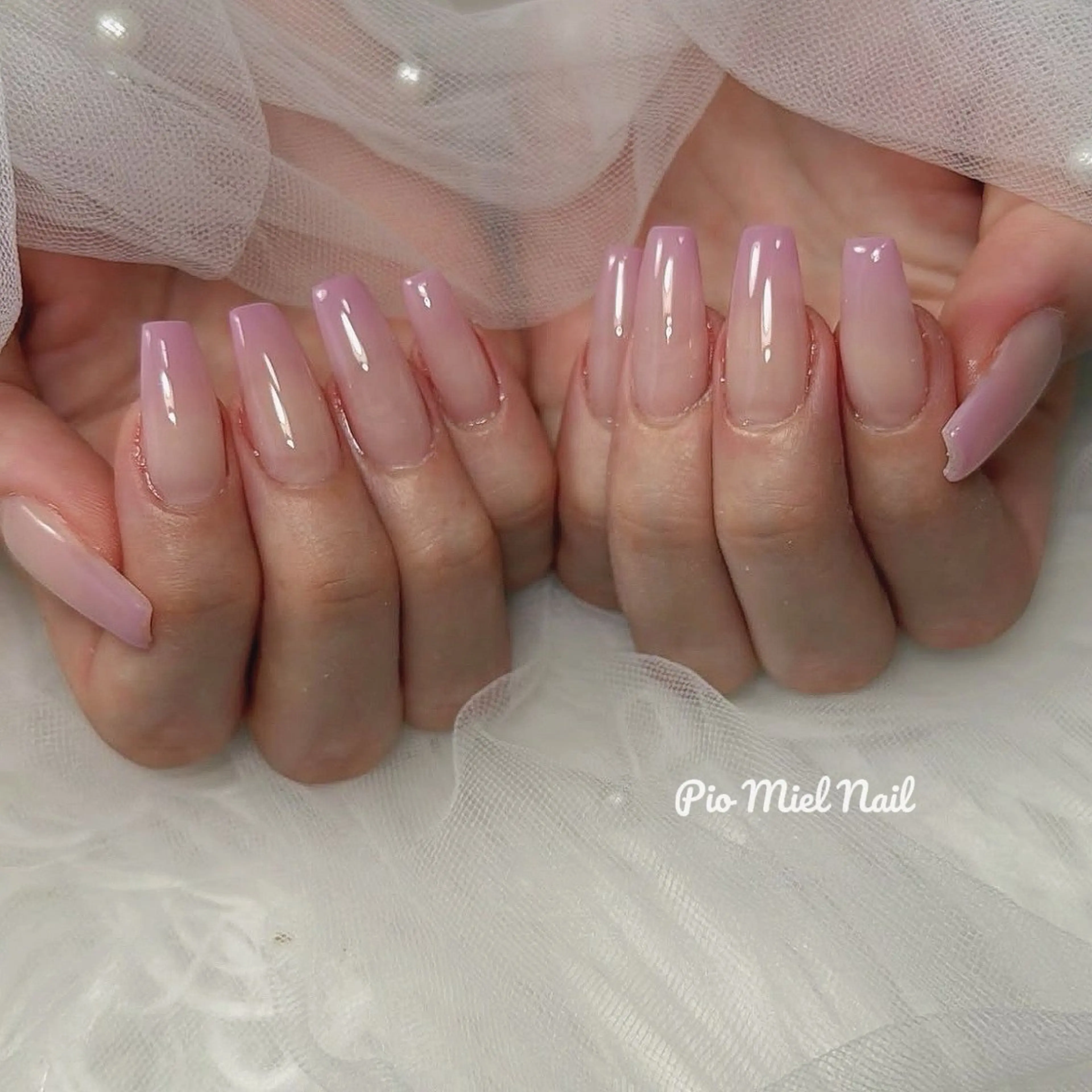 ミディアム 韓国風ヘア ハンドネイル momo 長さだしのネイルデザイン