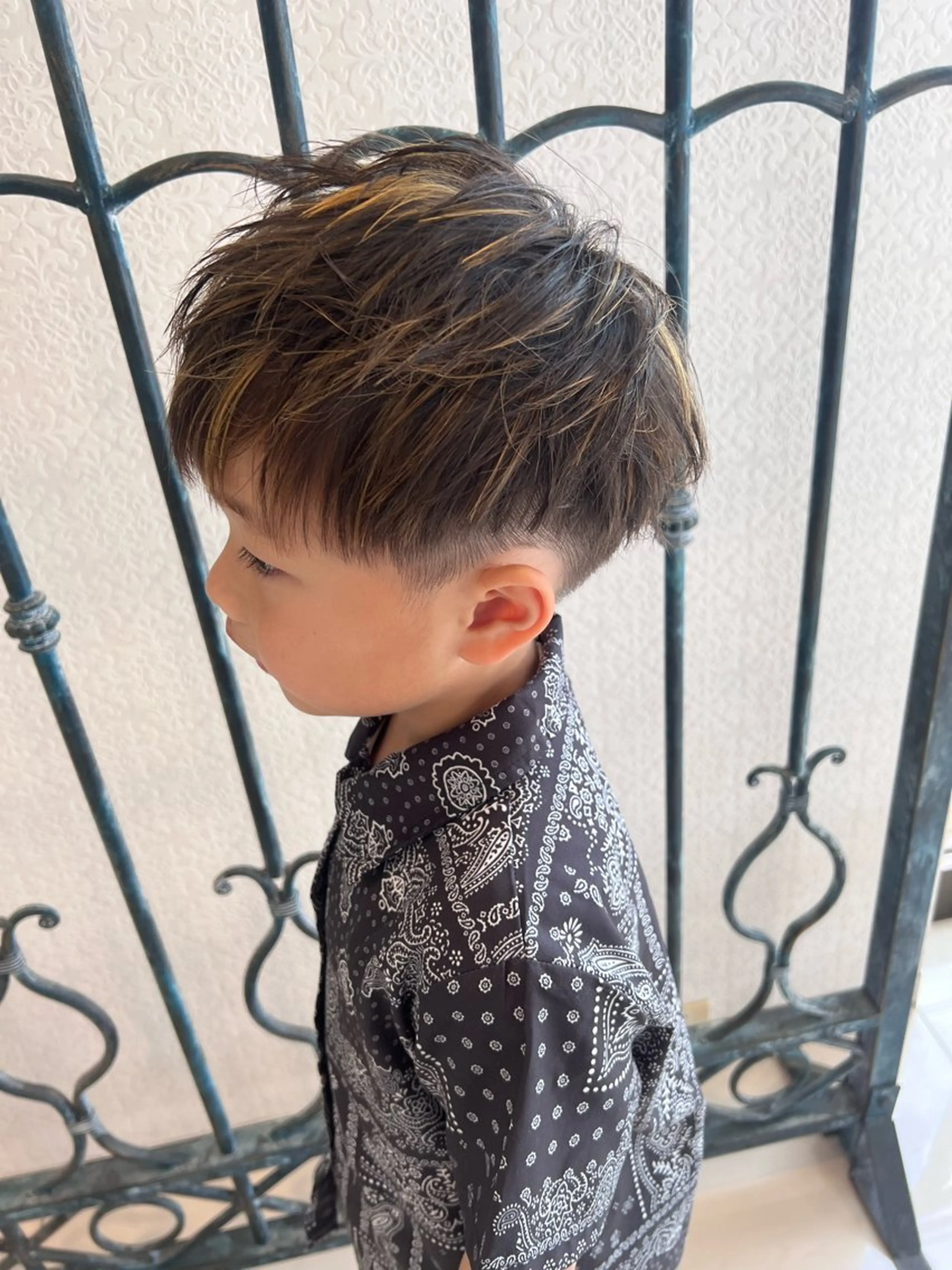 ショート カラー キッズ メッシュ ショートヘア ヘアカラー トリートメント 豊田 恭平のヘアスタイル