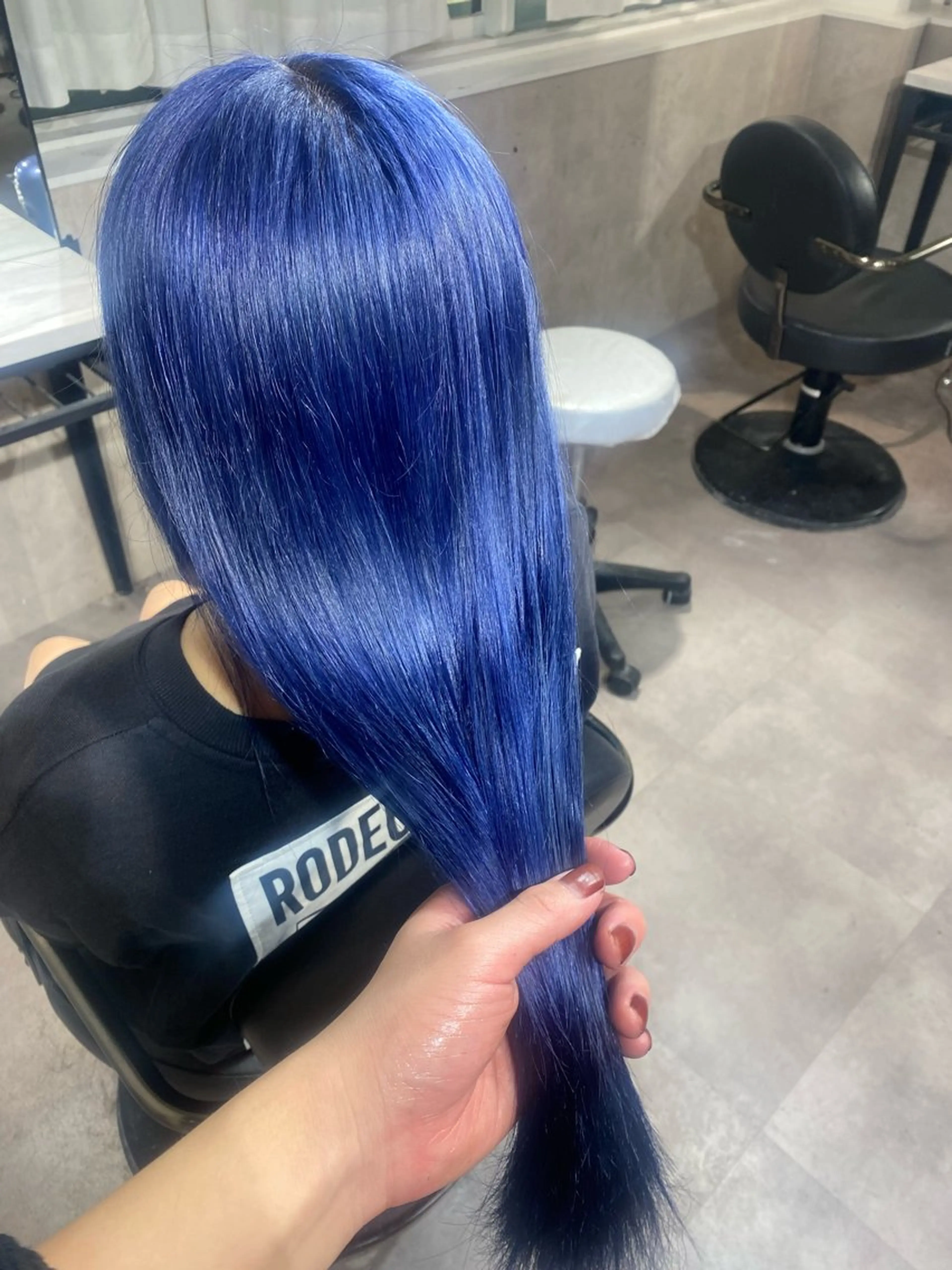 カラー ブルーカラー ネイビーカラー カット ヘアカラー Seleneコウキ ブリーチ/ハイトーンのヘアスタイル