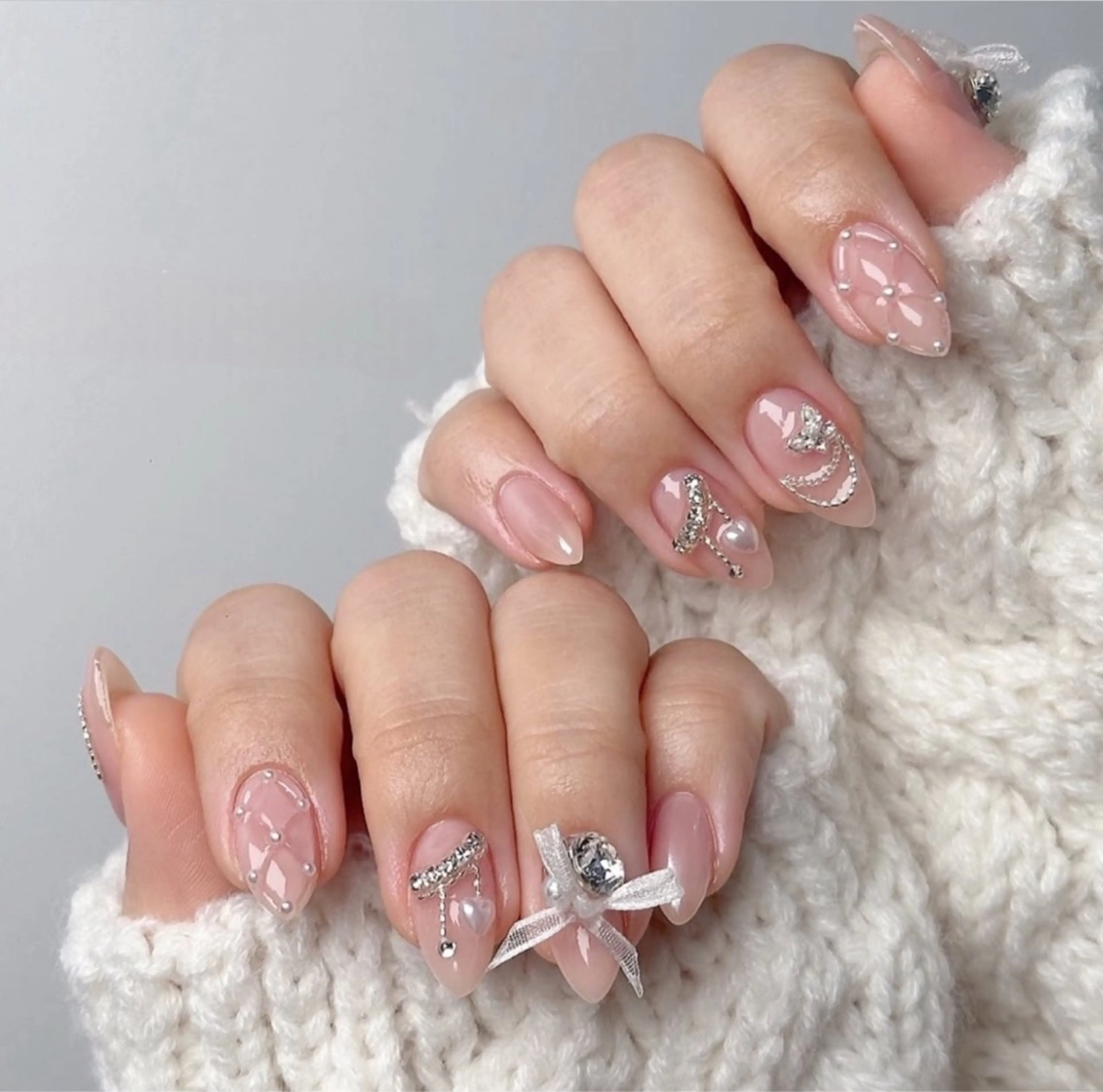 ネイル アニマル柄 オーロラネイル チークネイル フラッシュネイル ジェルネイル Lina nail所属・Luna 池袋のネイルデザイン