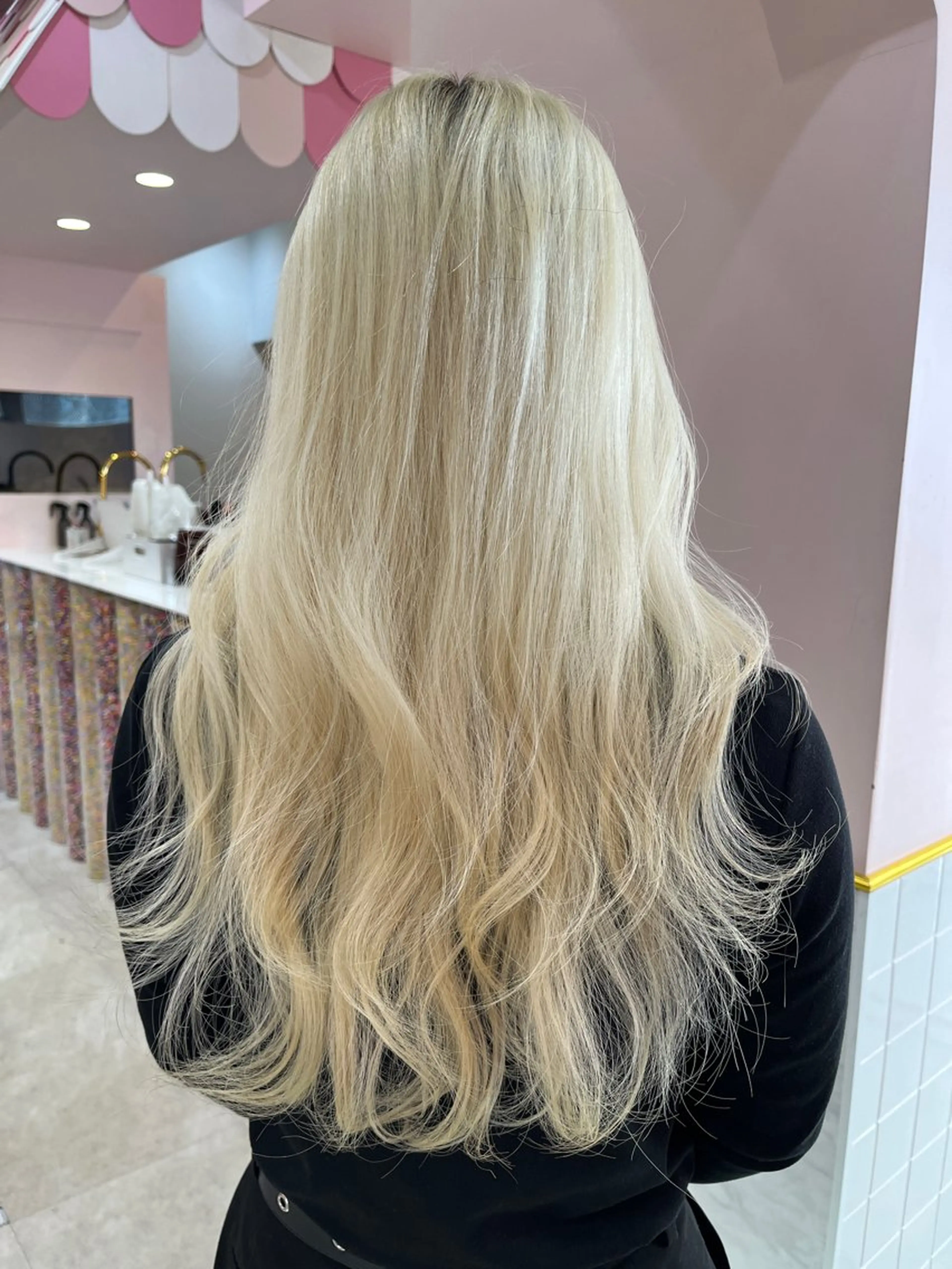 ミディアム カラー カット ヘアカラー トリートメント ☘️ブリーチ/ハイト ーン/レイヤー/のヘアスタイル