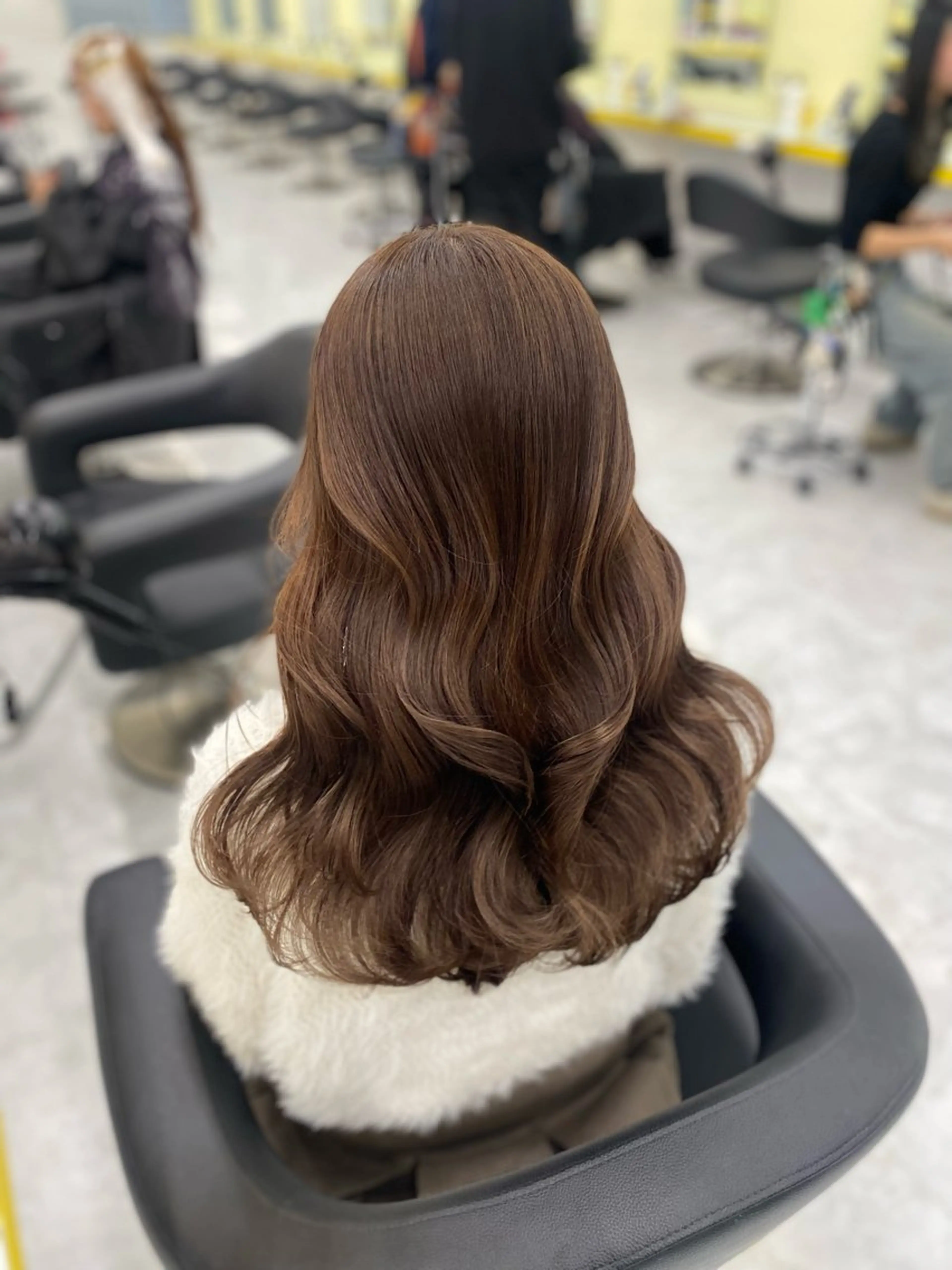 ミディアム カラー パーマ ヘアアレンジ メンズ キッズ ベージュカラー ミルクティーベージュ ヘアカラー Lumo所属・💖横浜ブリーチなし 💖MIHOのヘアスタイル