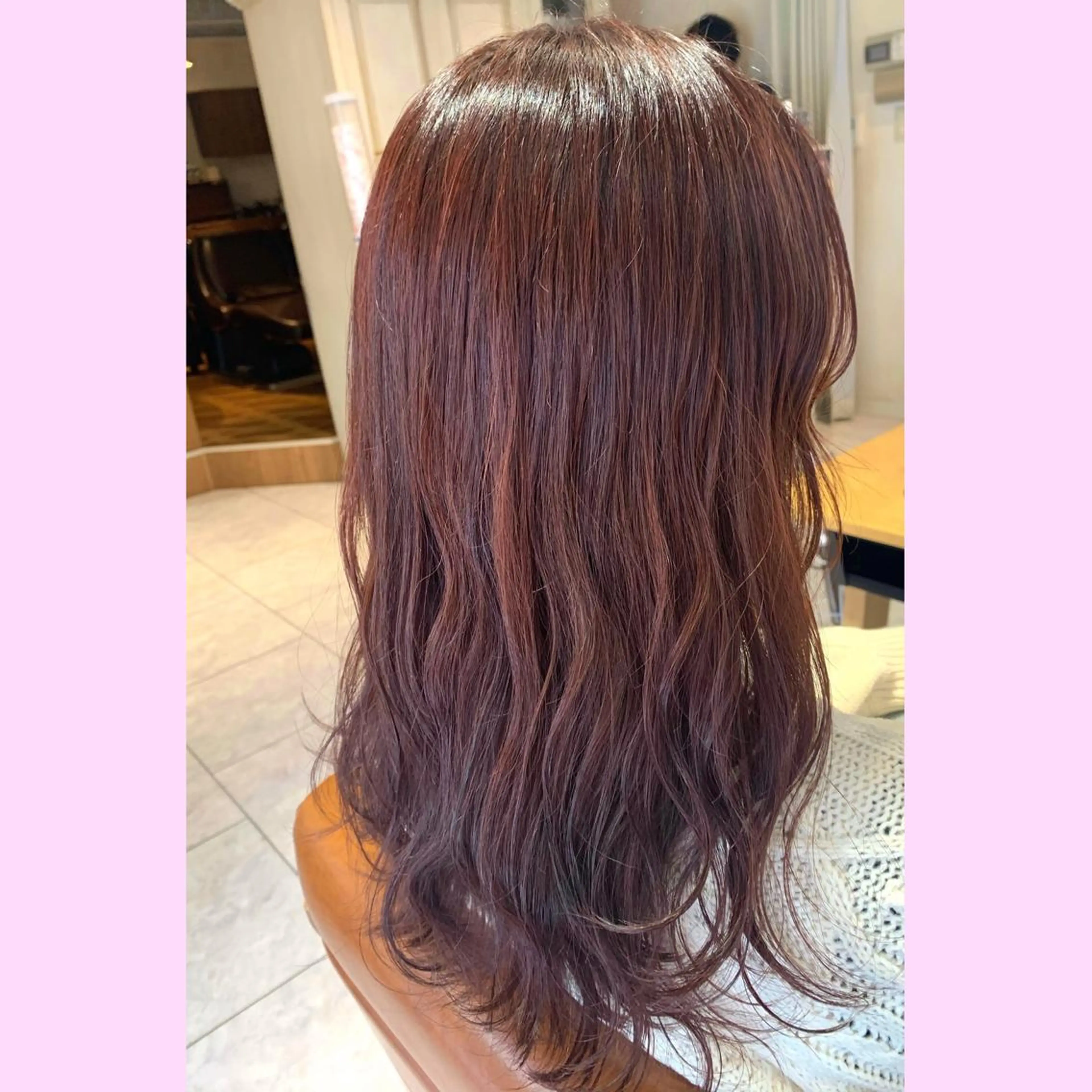 セミロング カラー ブリーチ ブリーチなしカラー ピンクカラー 浅沼 久瑠美のヘアスタイル