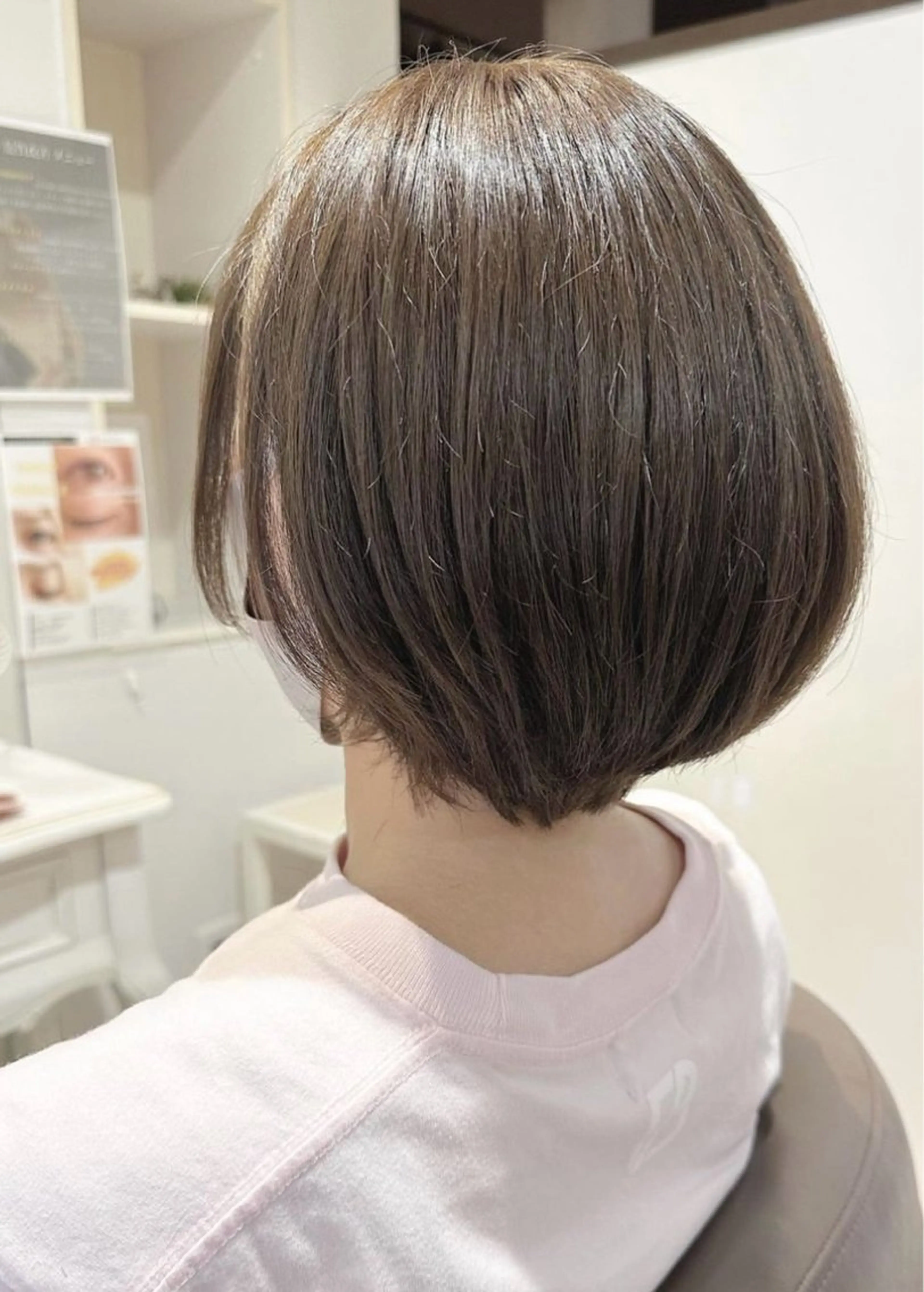 ショート カラー ショートボブ アッシュ アッシュグレー ボブ くびれヘア なかにし まゆみのヘアスタイル