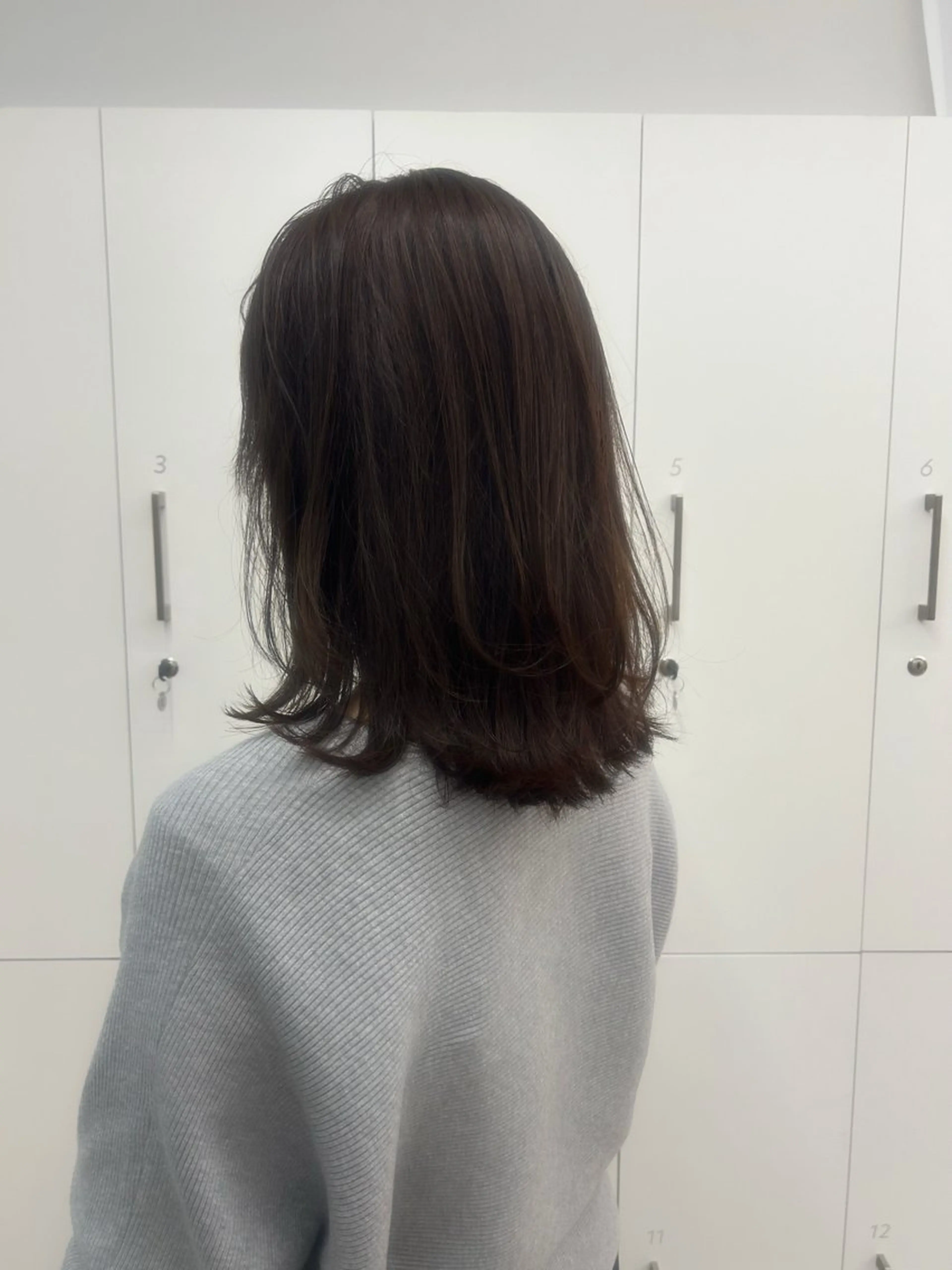 ミディアム 切りっぱなしボブ ボブレイヤー ボブ レイヤーカット unica緑地公園 カンダコウキのヘアスタイル