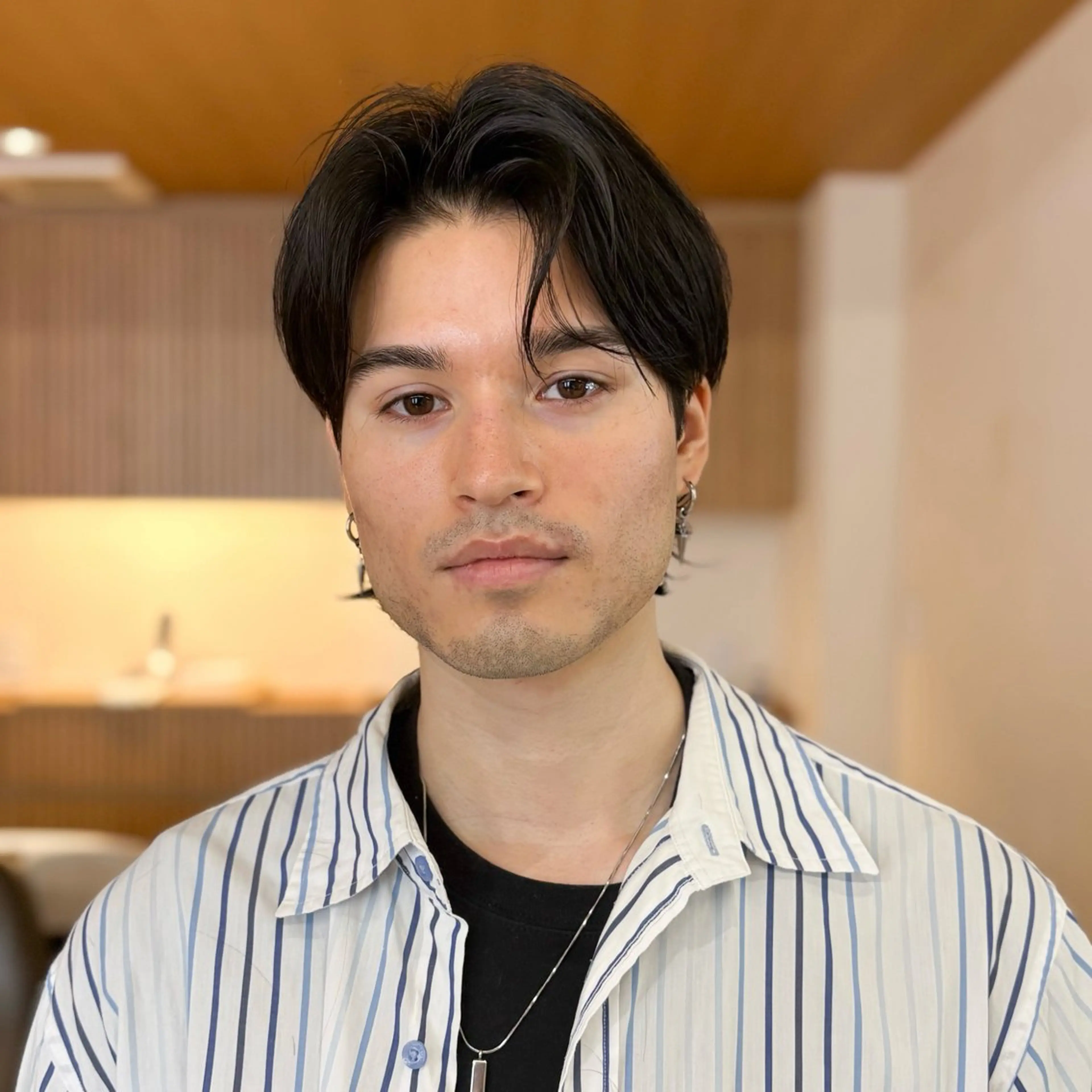 ショート カラー メンズ ビジネス フェザーパーマ メンズパーマ カット トリートメント 【メンズ縮毛矯正】 FILMS  軍司のヘアスタイル