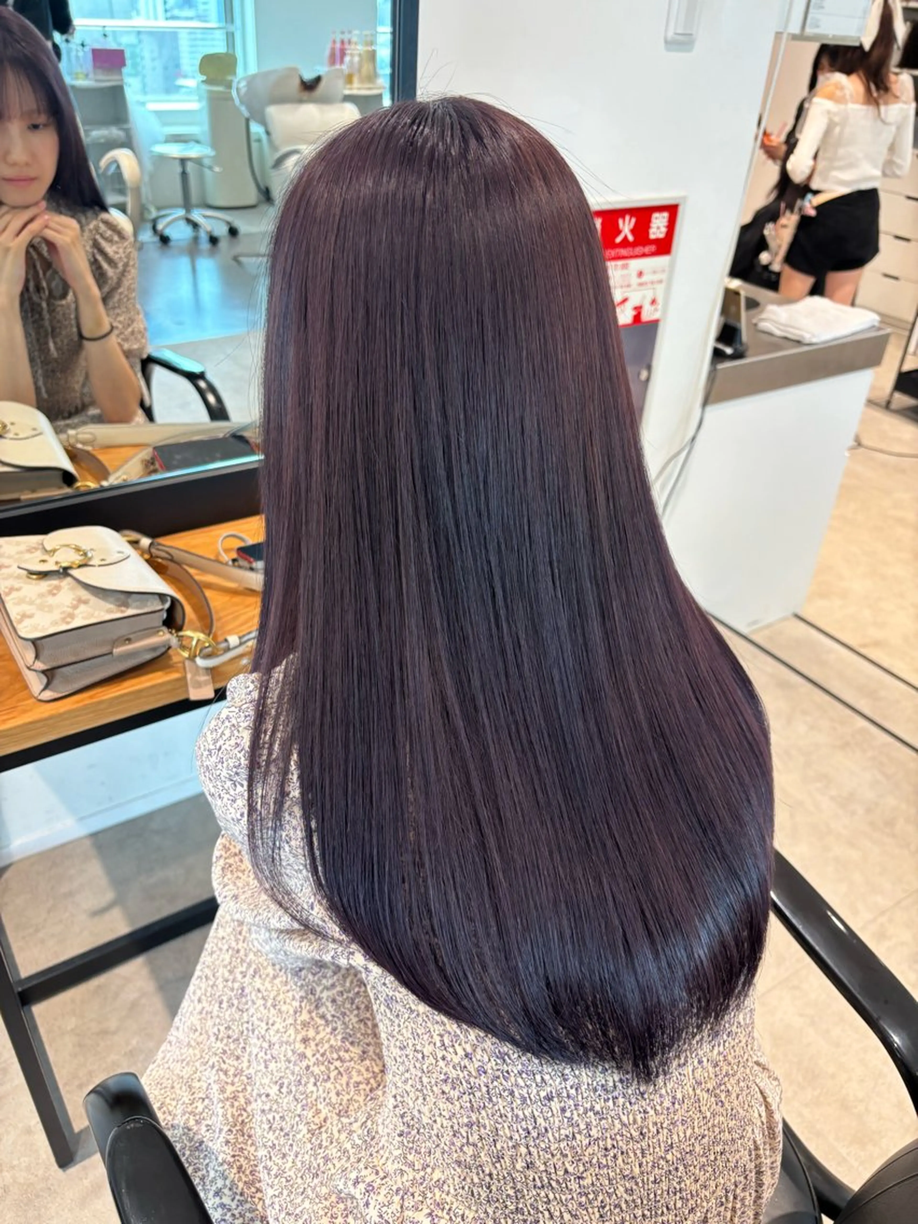 ミディアム ヘアカラー 🩶韓国ヘア×透明感 🩶【RIKUTO】のヘアスタイル