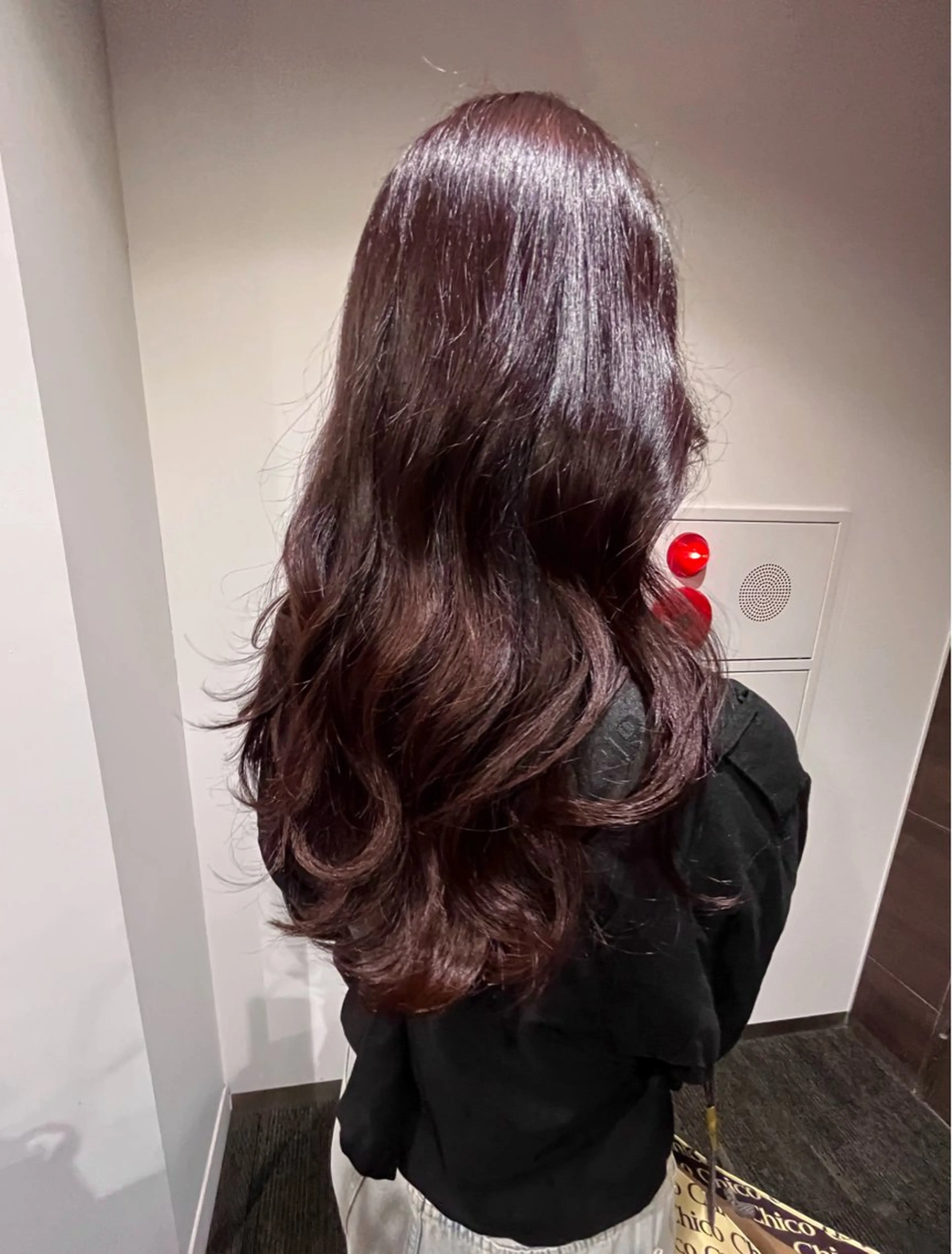 ロング カラー レッドカラー 韓国風ヘア レイヤーカット LENAHC ist アベフミナのヘアスタイル