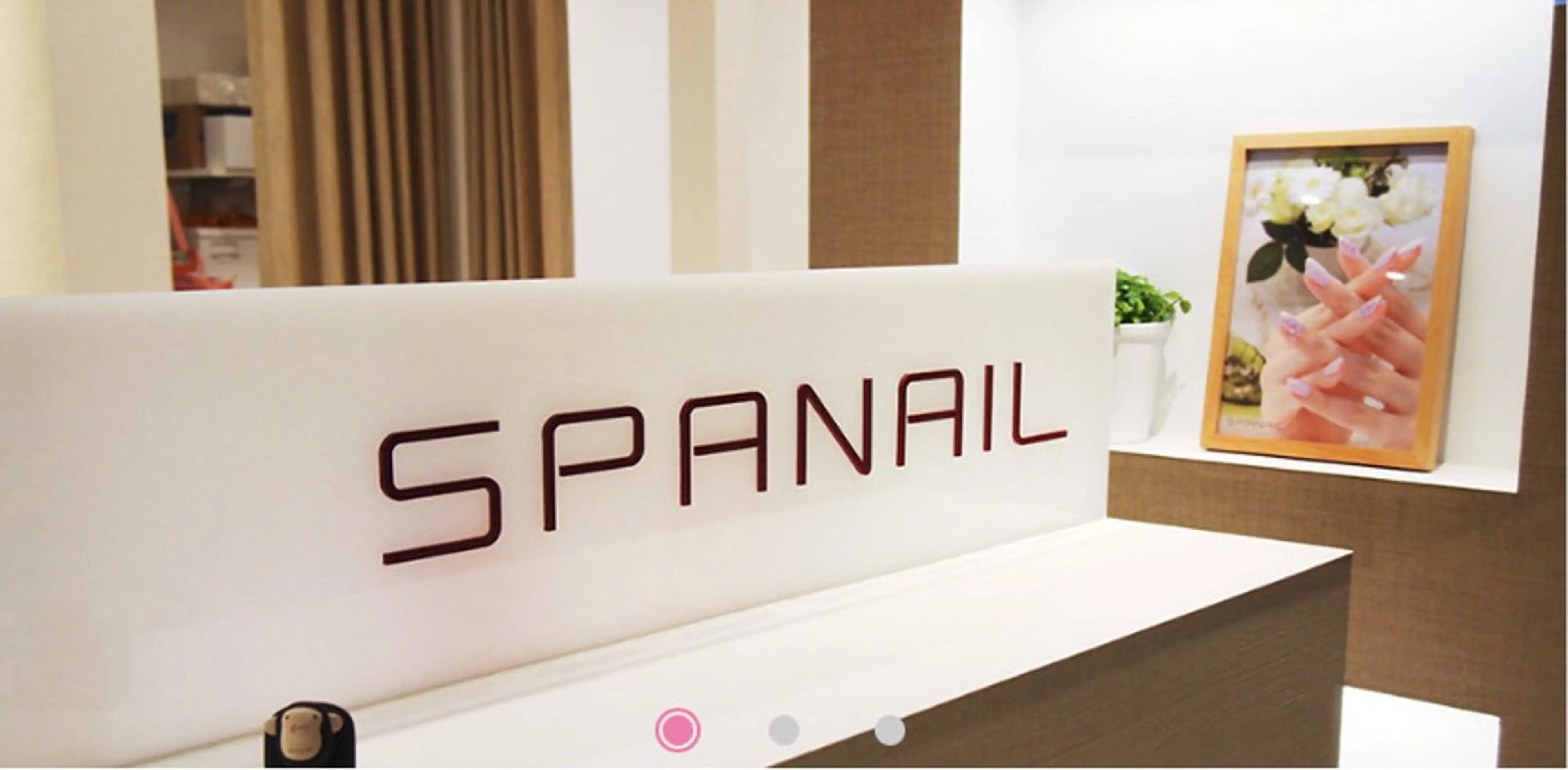 ネイル 渡邉 志音のネイルデザイン