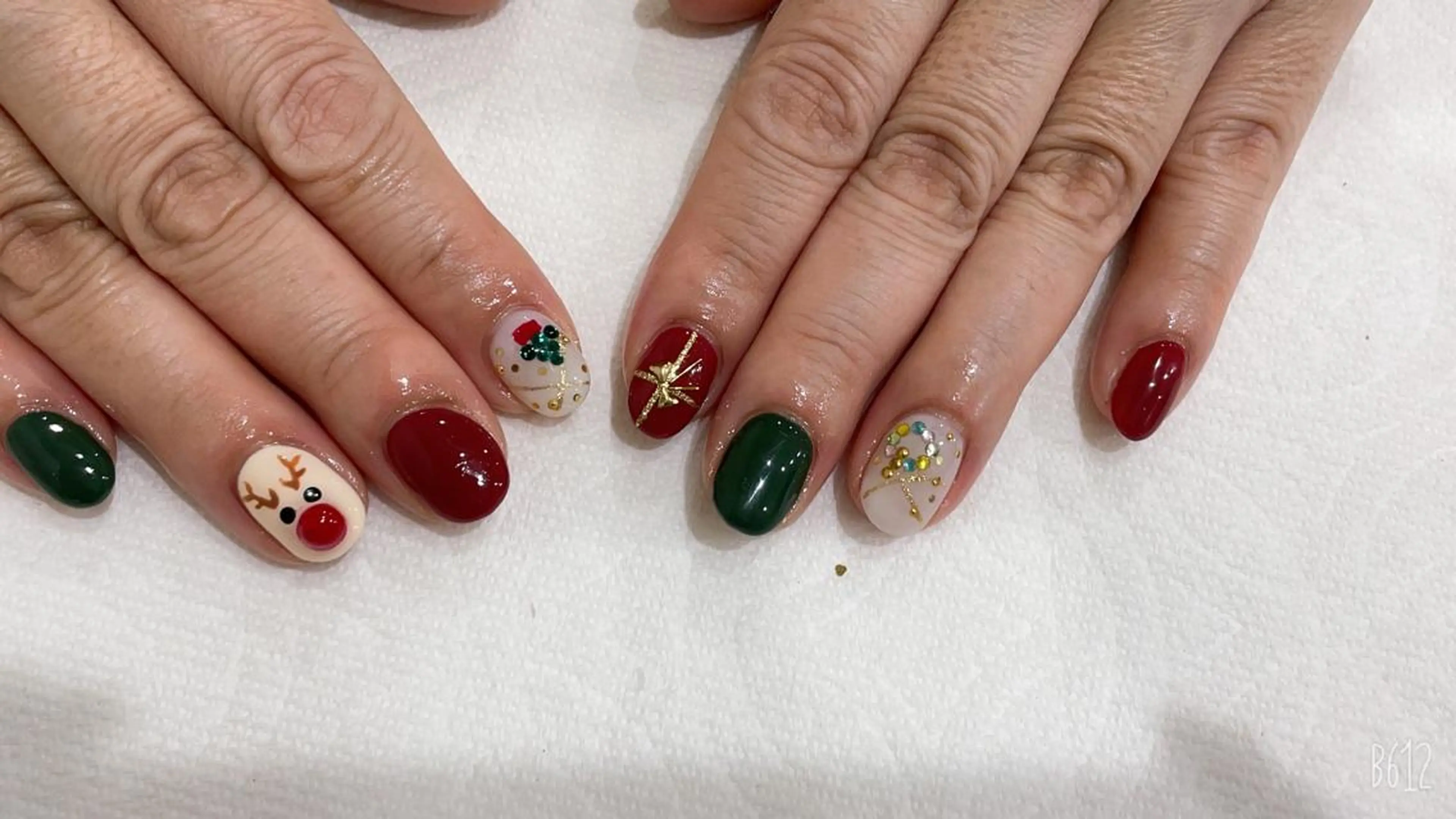 ネイル SYU NAILのネイルデザイン