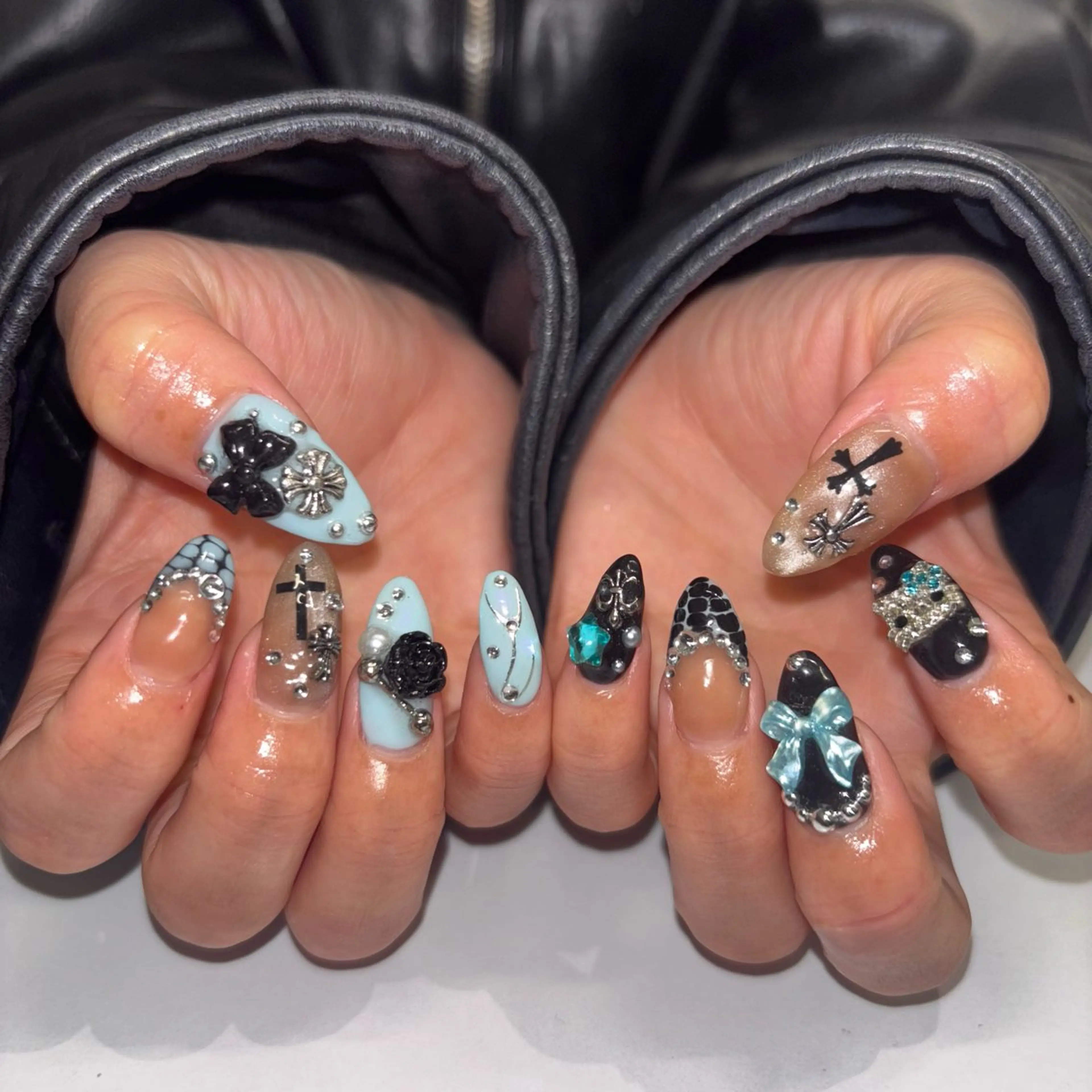 ネイル ハンドネイル 🐬Cxxu° Nail✝️のネイルデザイン