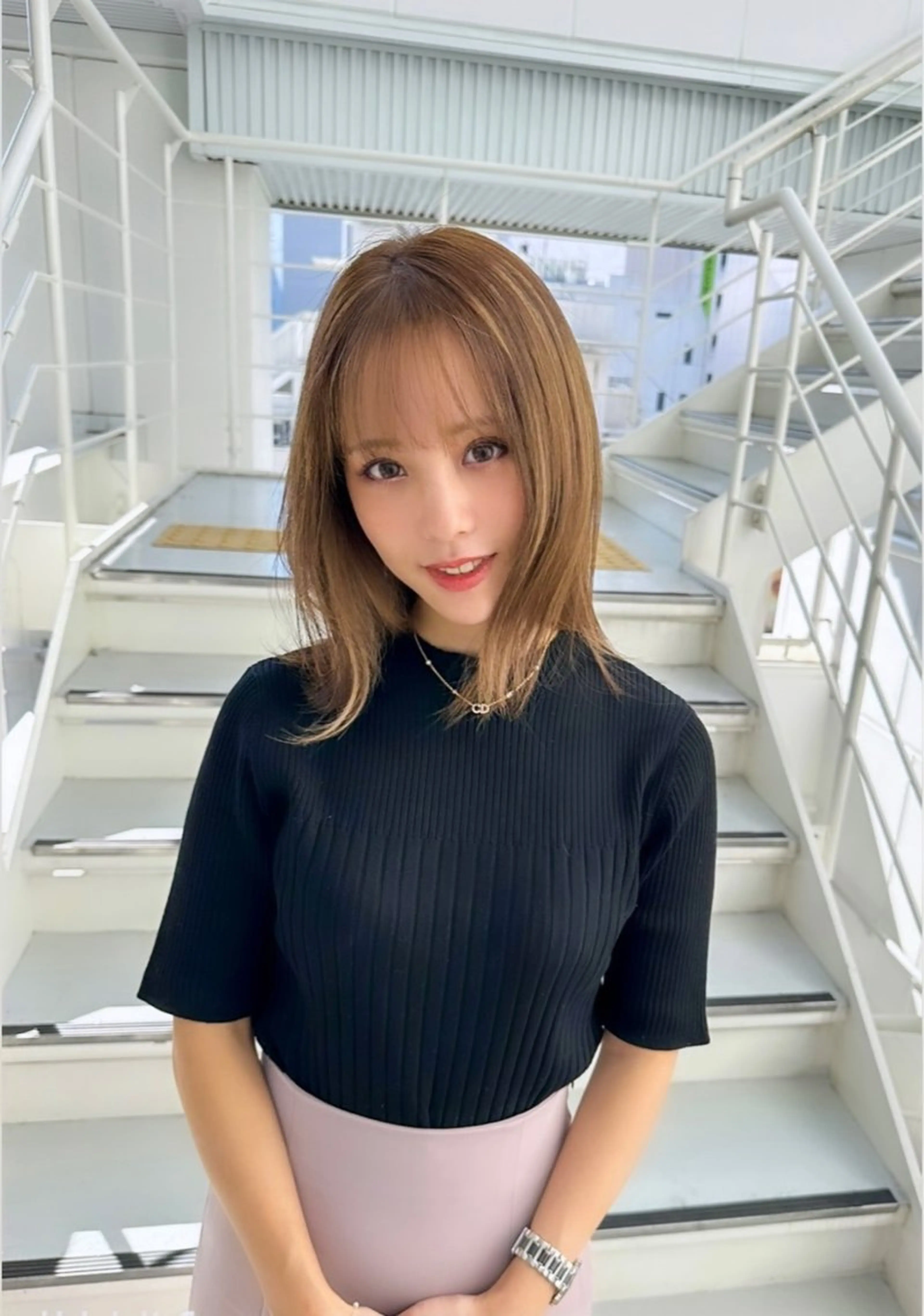 ミディアム カット ヘアカラー トリートメント 【20代ダメージ毛に 髪質改善】のヘアスタイル