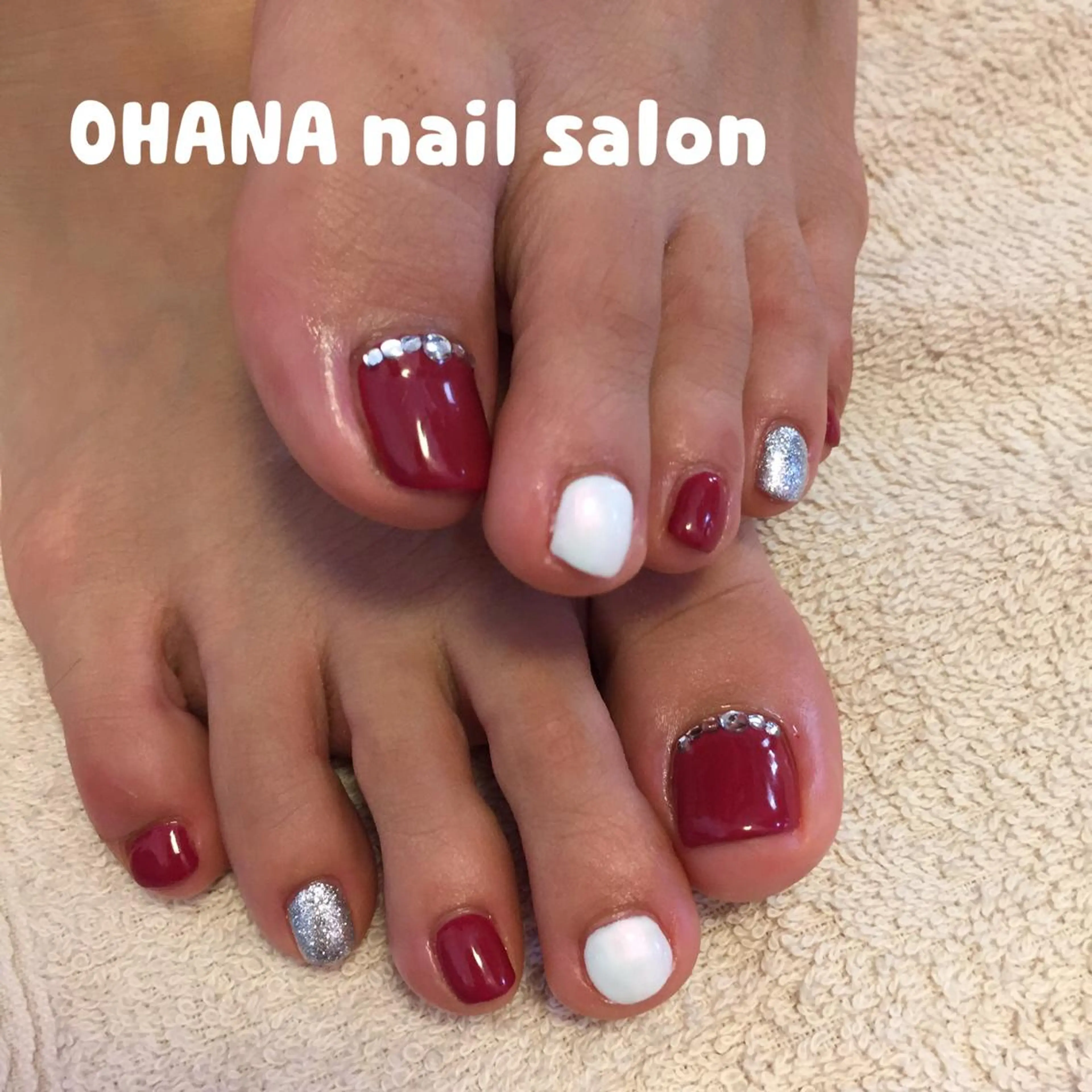 ネイル オーロラネイル ボルドー フットネイル シンプルネイル 那覇🏝️台湾人 ネイリストSHIUのネイルデザイン