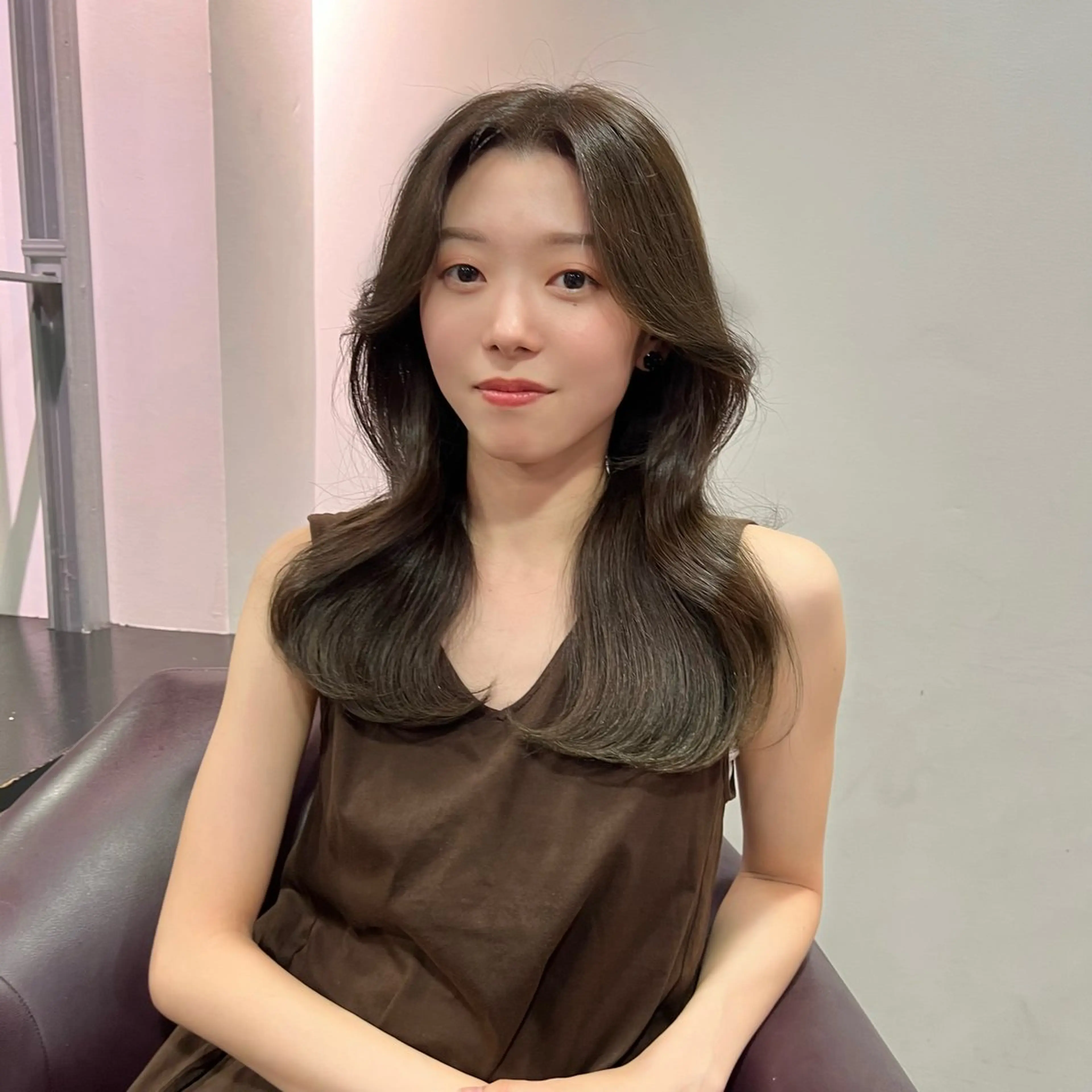 ロング カラー ベージュカラー 透明感カラー オリーブベージュ カット ヘアカラー トリートメント ヘアセット 韓国ヘア/ベージュ カラー🤍yukaのヘアスタイル