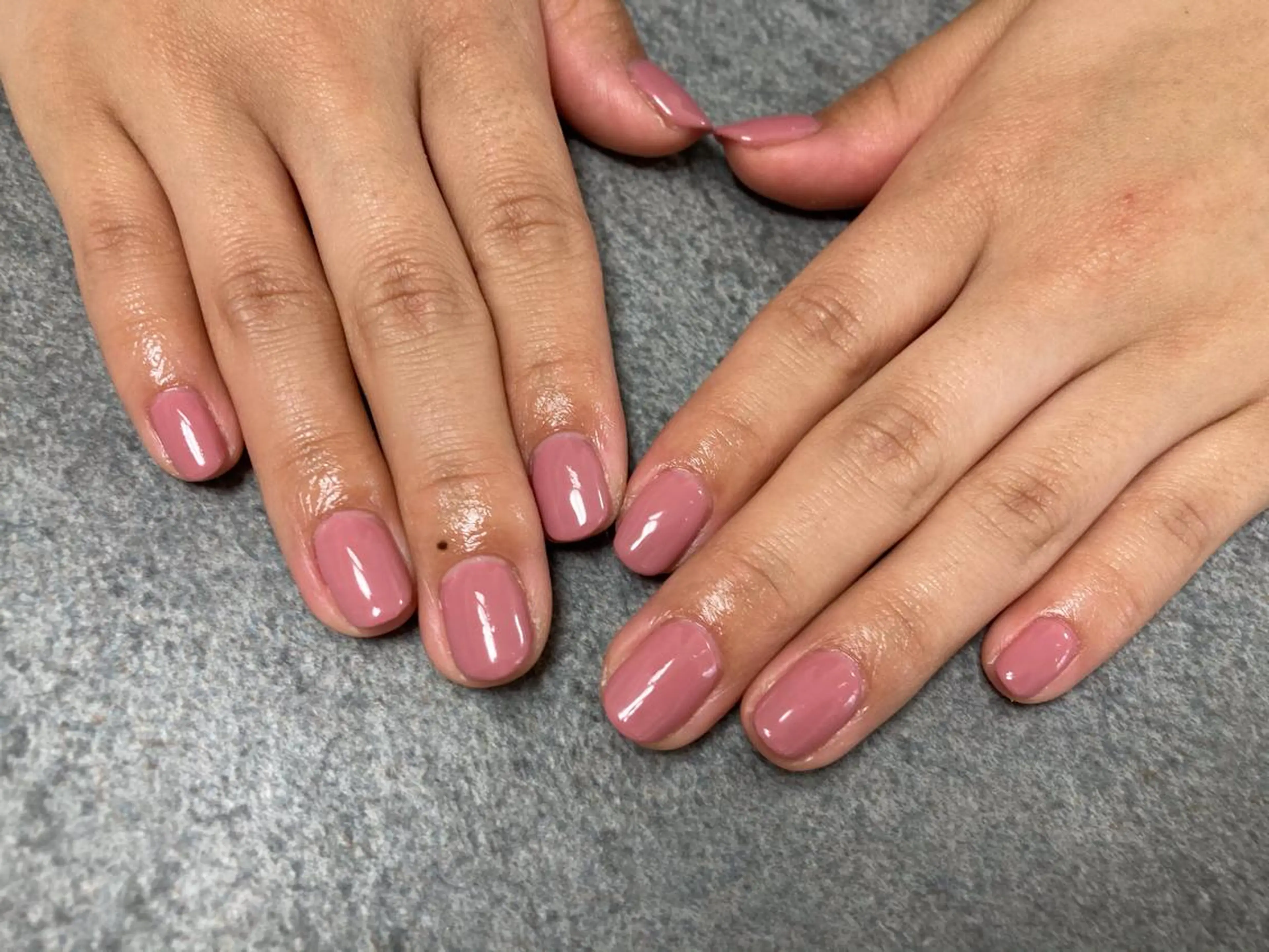 ネイル オフィスネイル ワンカラーネイル Mogu nail 二子玉川のネイルデザイン